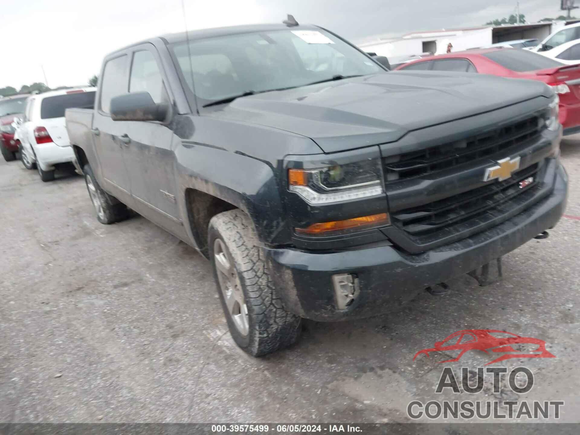 CHEVROLET SILVERADO 1500 2018 - 3GCUKREC0JG184534