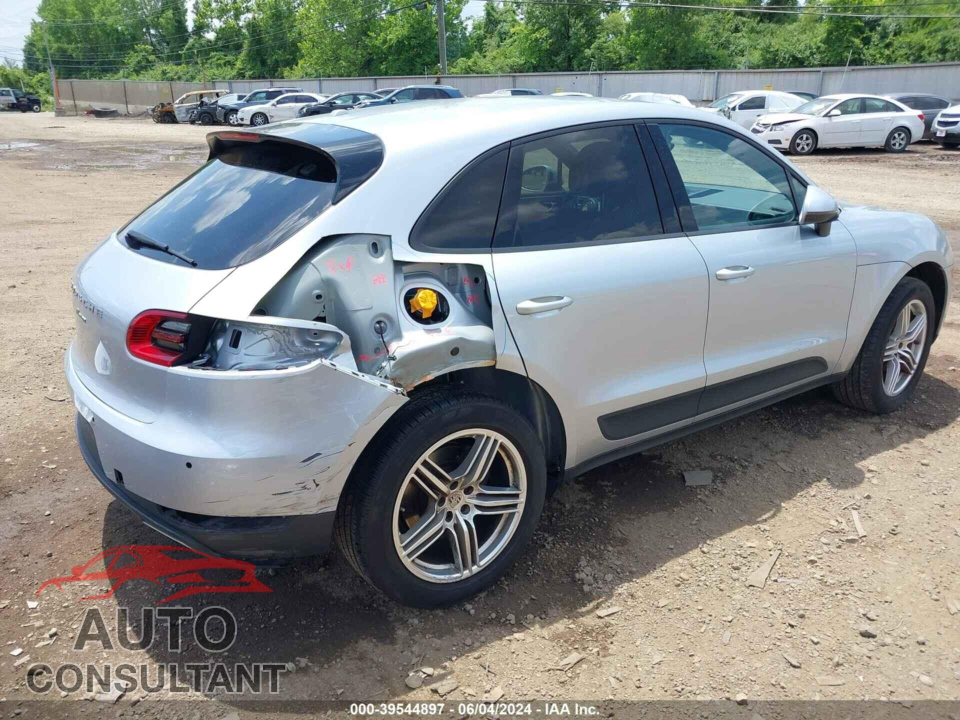 PORSCHE MACAN 2017 - WP1AA2A55HLB06315