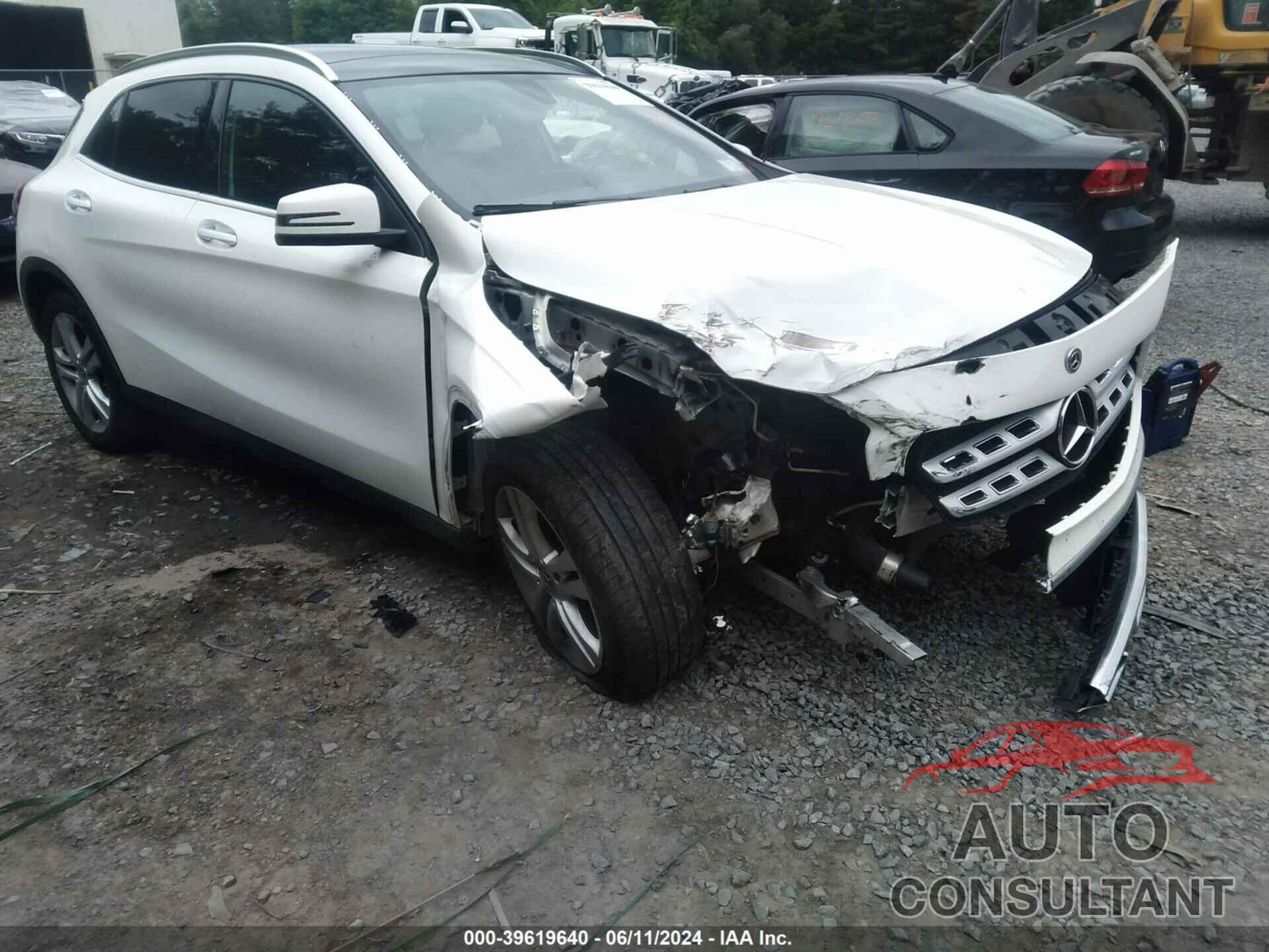 MERCEDES-BENZ GLA 250 2019 - WDCTG4GB1KJ547292