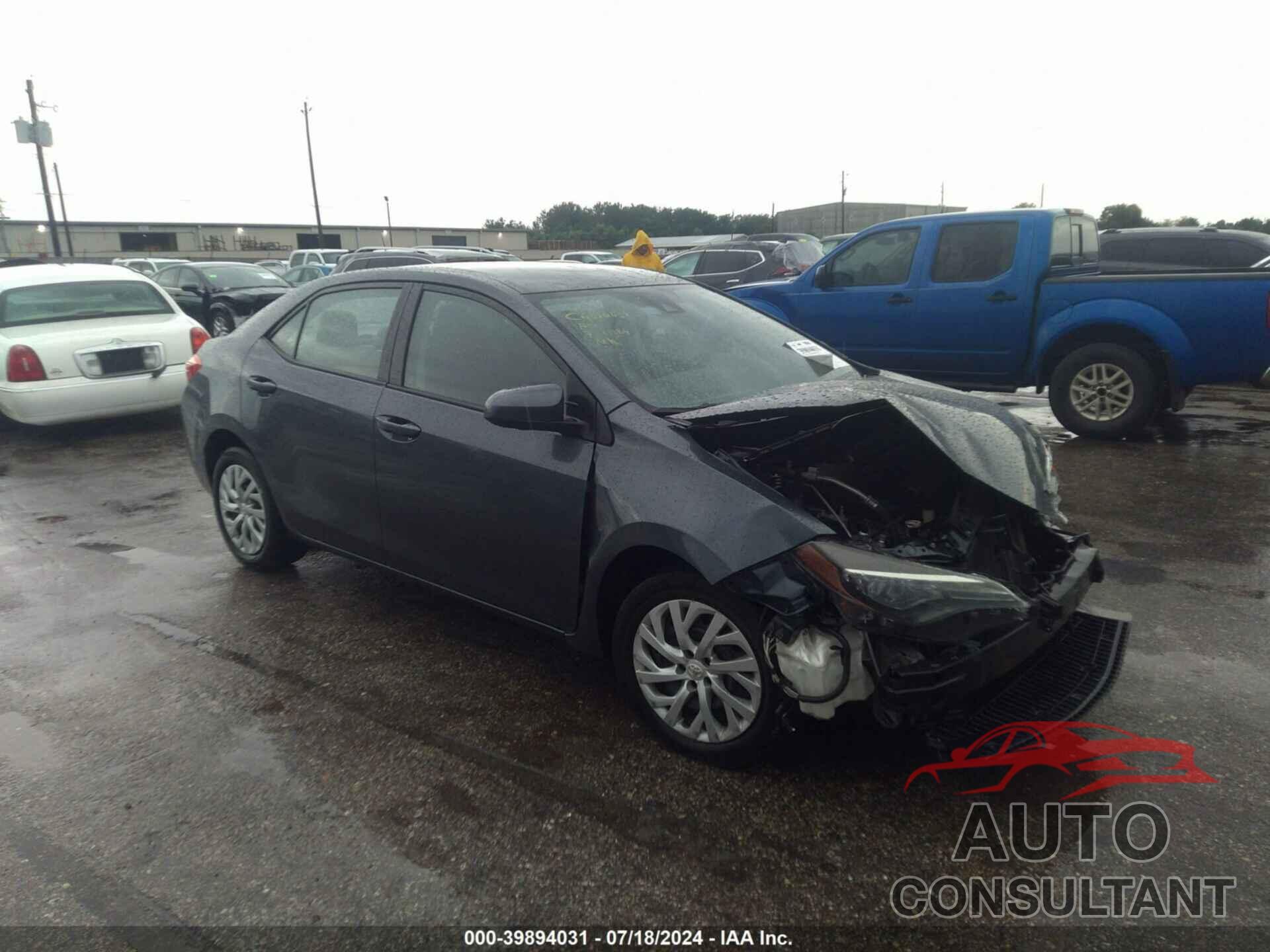 TOYOTA COROLLA 2018 - 5YFBURHEXJP744892