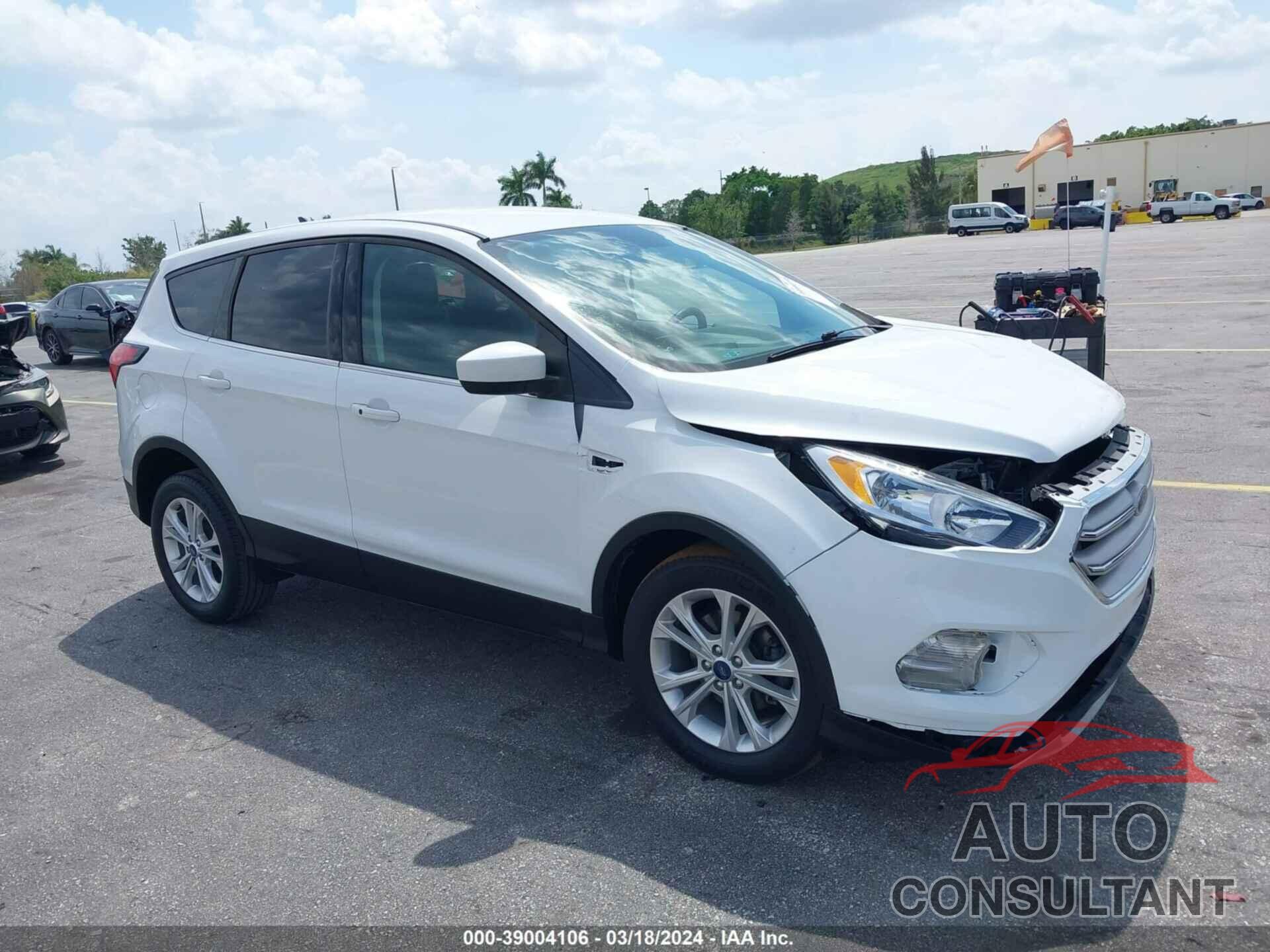 FORD ESCAPE 2019 - 1FMCU0GD2KUA59200