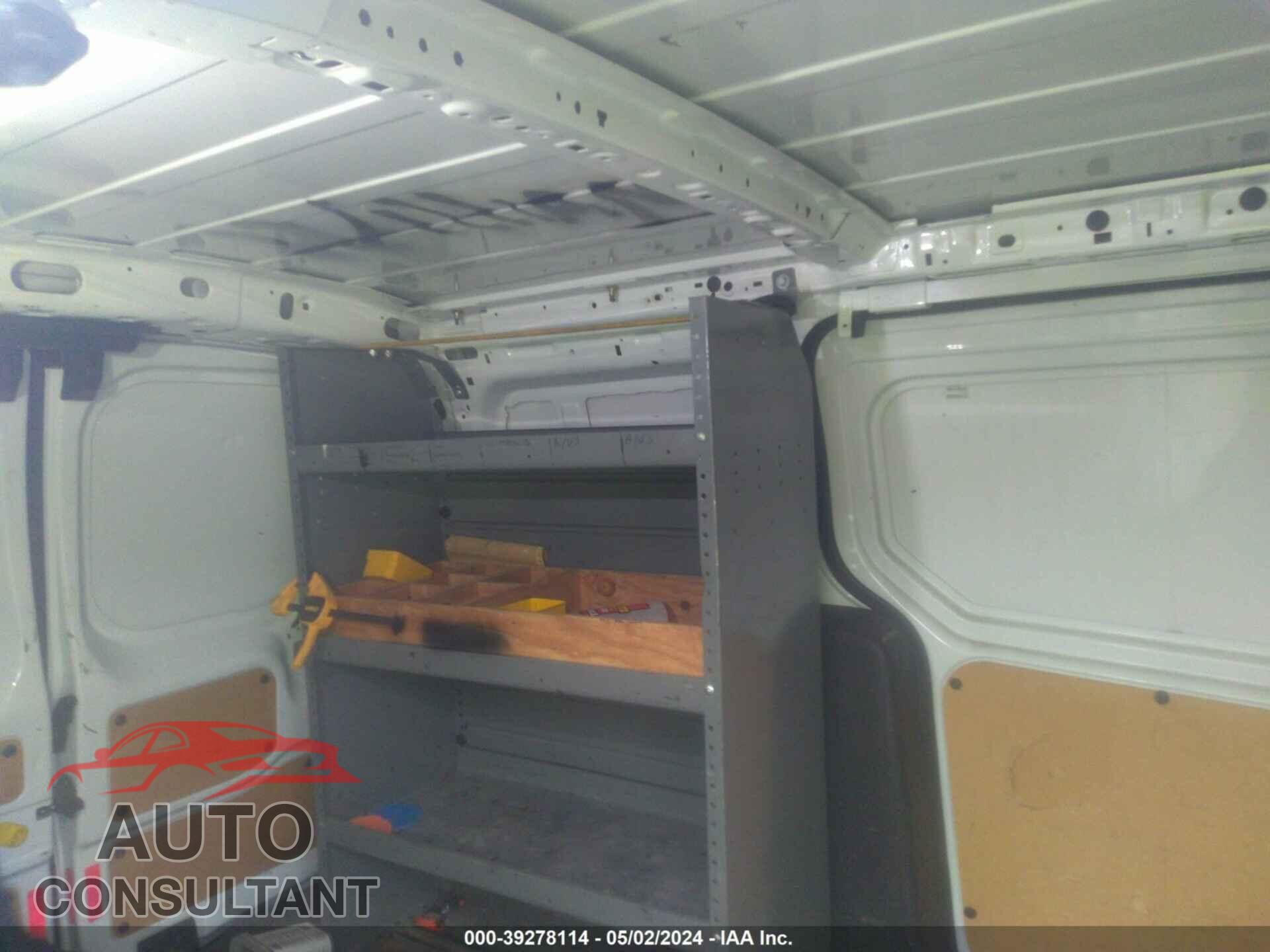 FORD TRANSIT CONNECT 2017 - NM0LS7E73H1335228