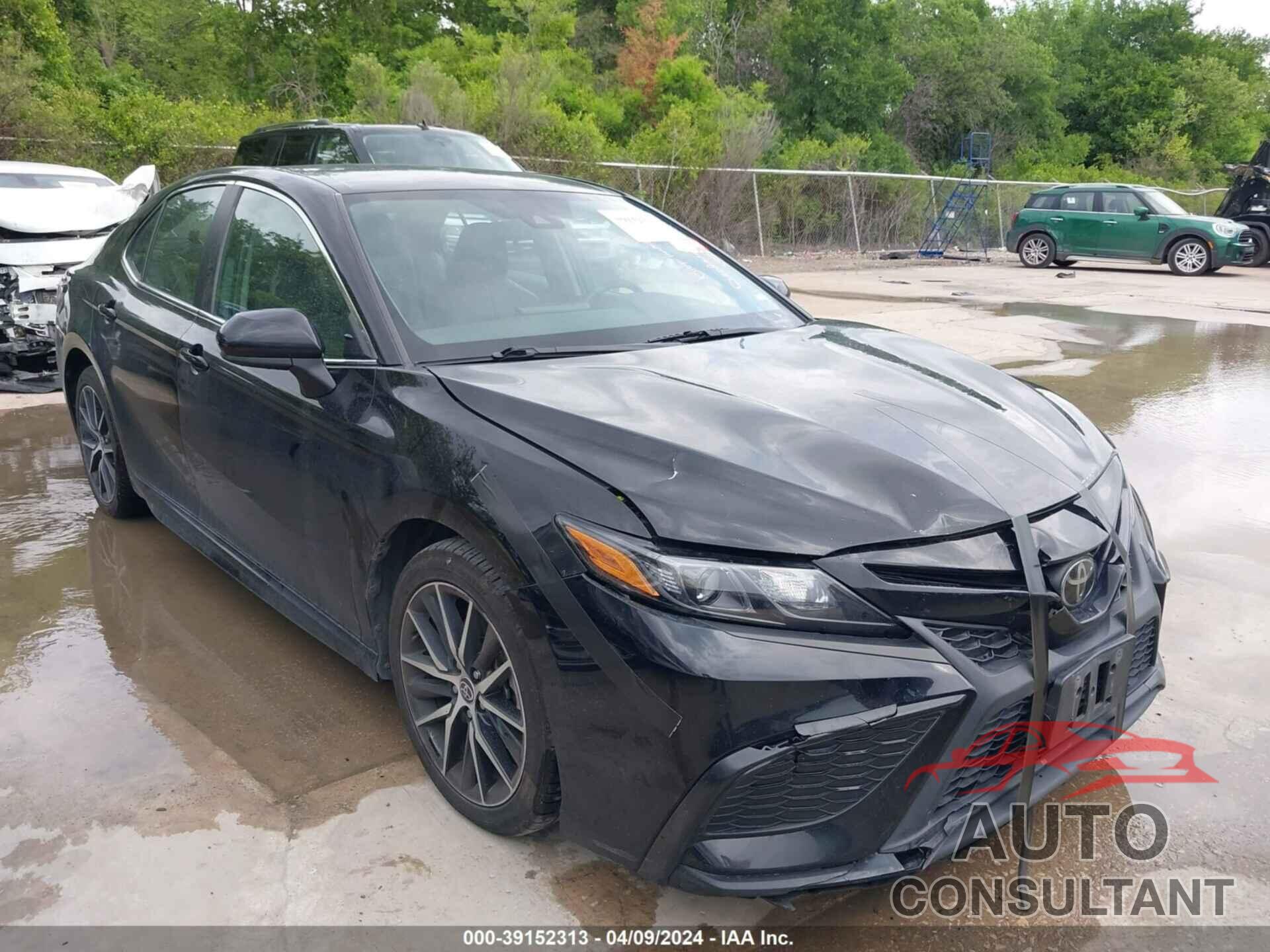 TOYOTA CAMRY 2021 - 4T1G11AK0MU480147