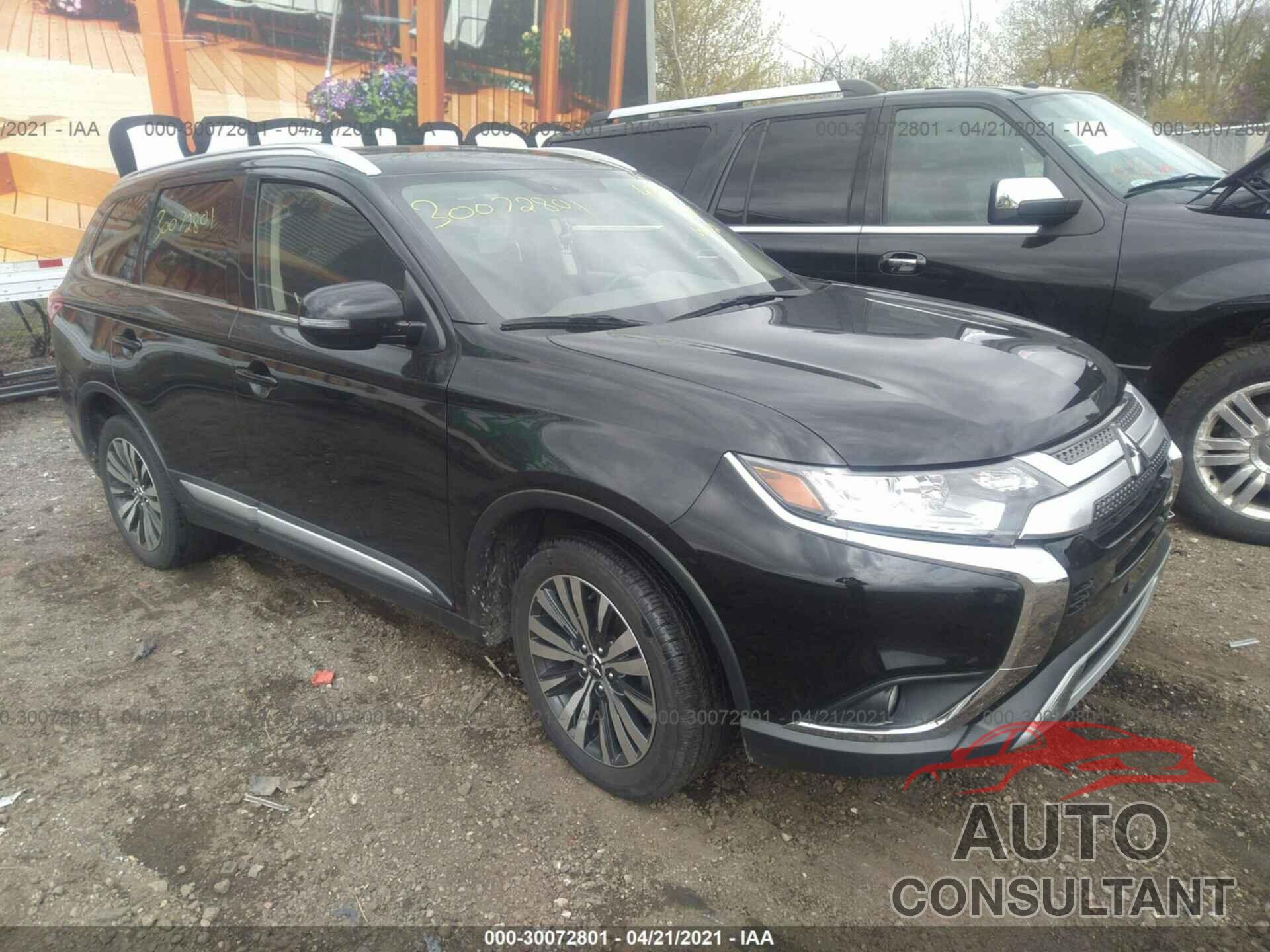 MITSUBISHI OUTLANDER 2019 - JA4AD3A30KJ000106