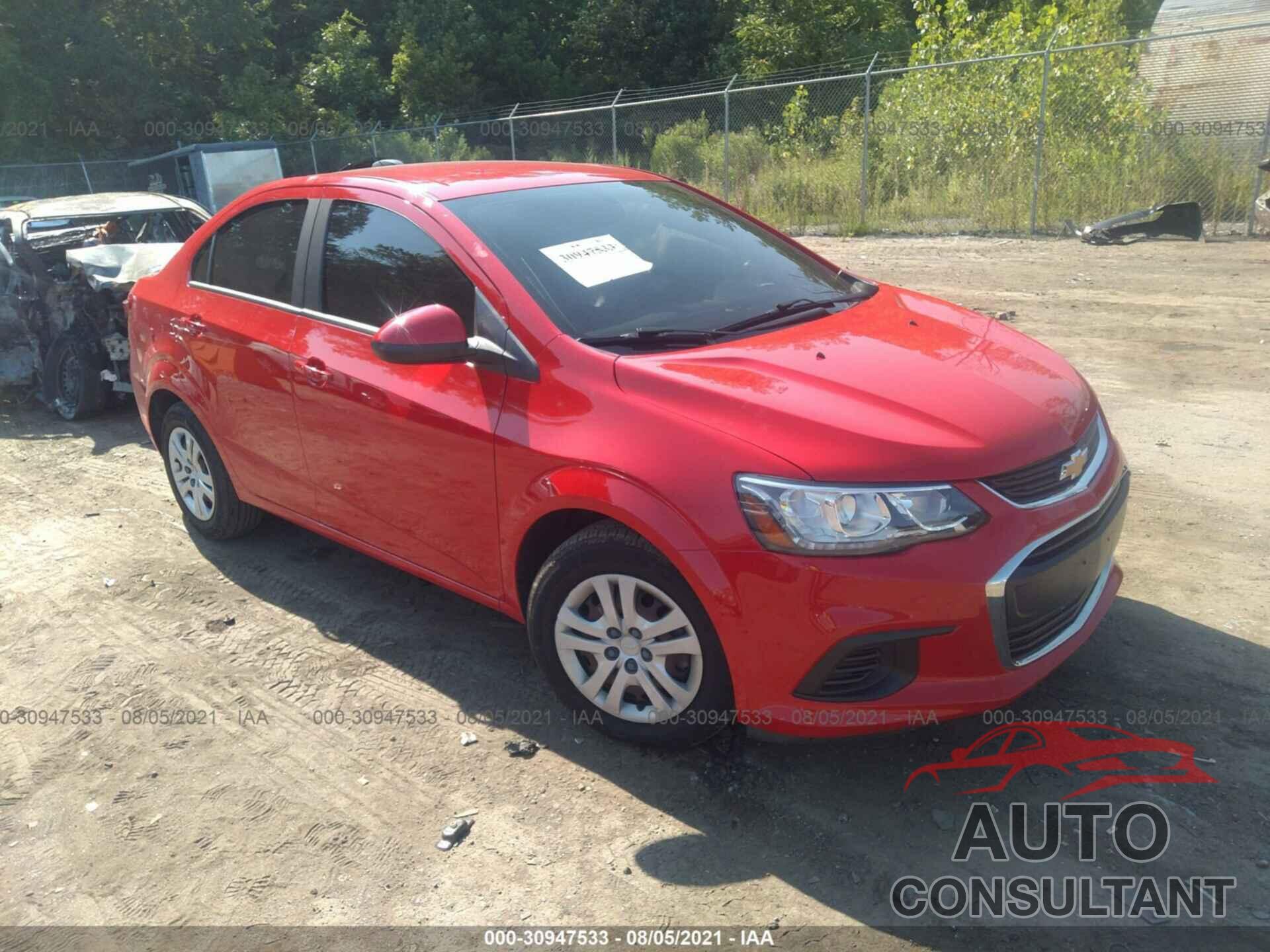 CHEVROLET SONIC 2017 - 1G1JB5SH3H4135789