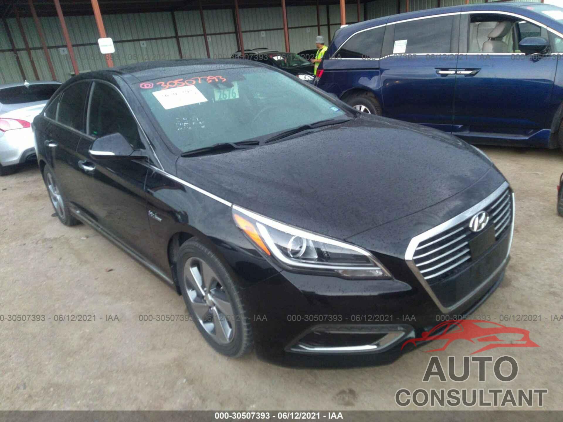 HYUNDAI SONATA HYBRID 2016 - KMHE34L10GA027708