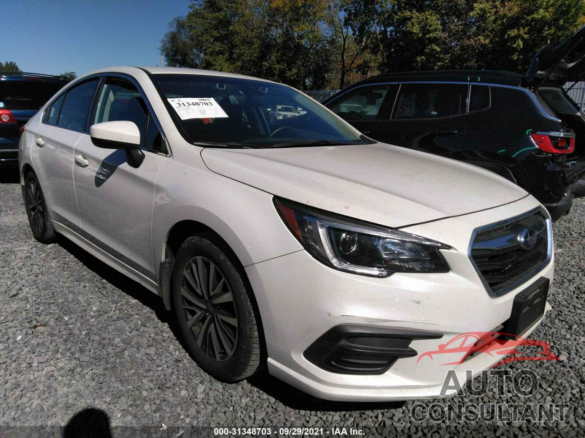 SUBARU LEGACY 2019 - 4S3BNAF65K3026610