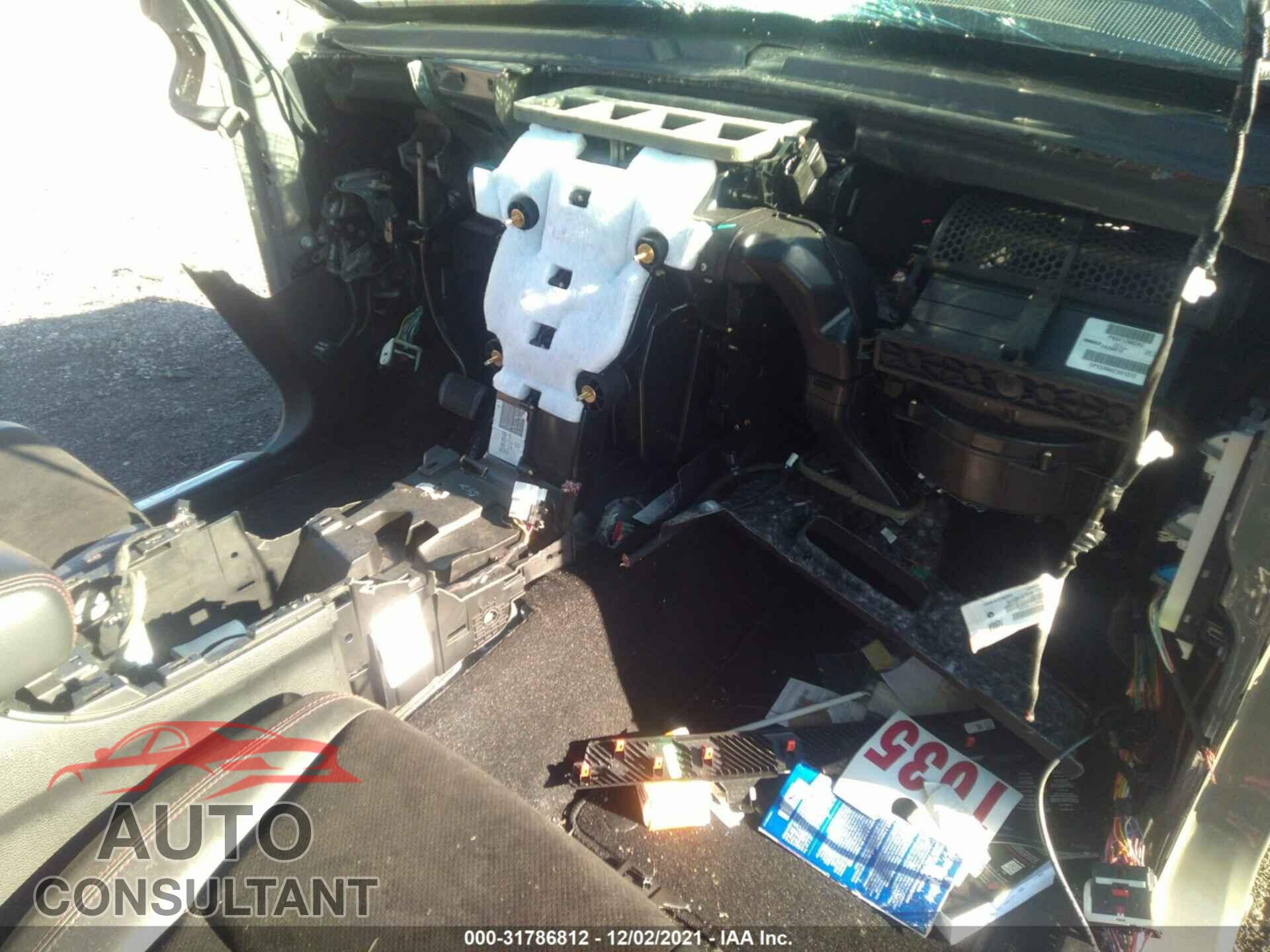 DODGE DURANGO 2021 - 1C4SDHCT2MC608558