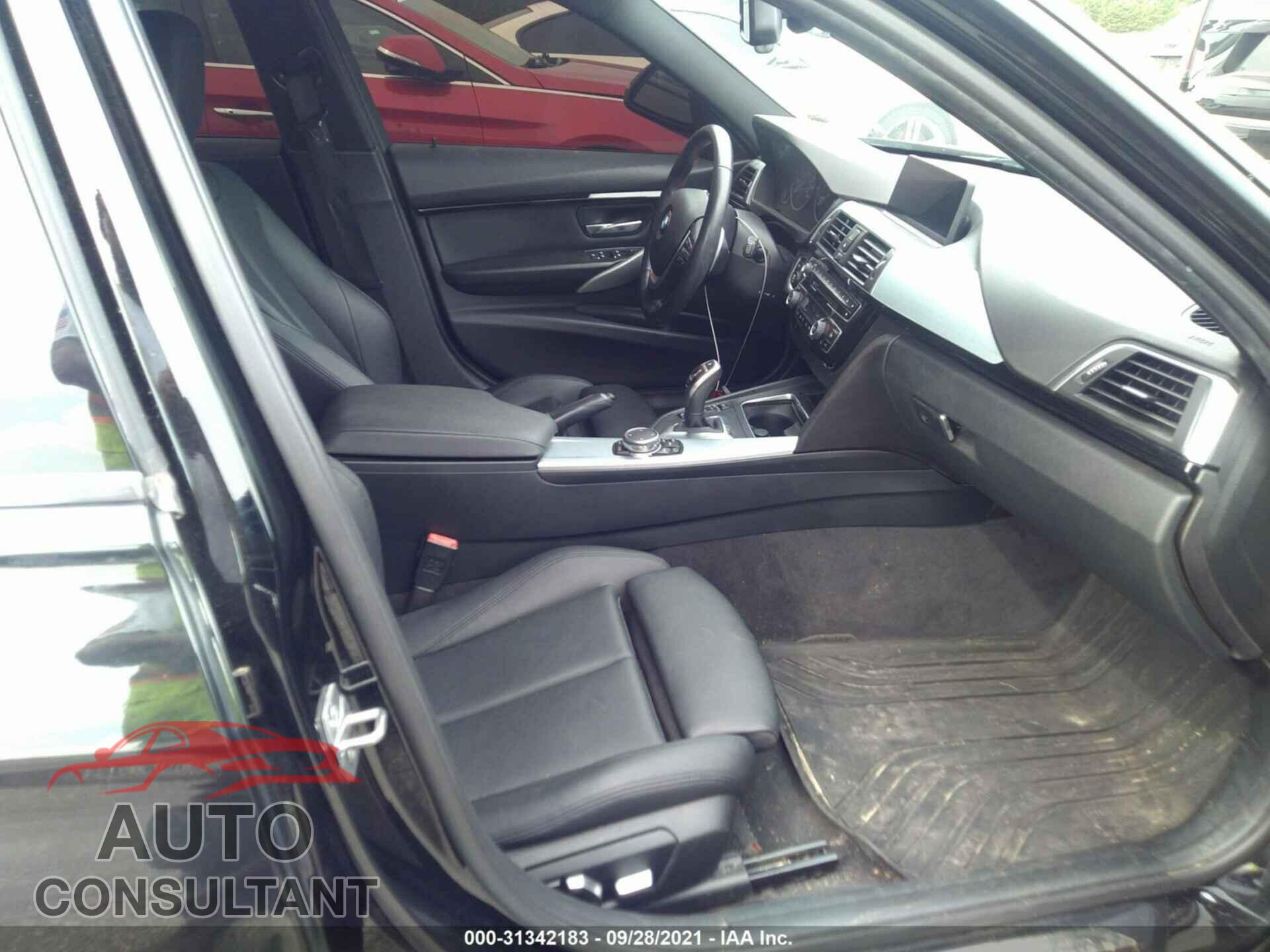 BMW 3 SERIES 2016 - WBA8E3G57GNU02230