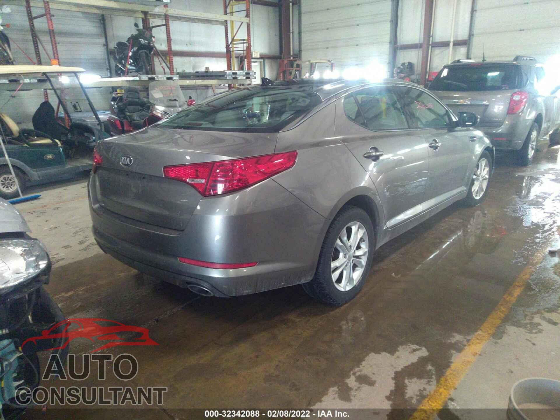 KIA OPTIMA 2013 - 5XXGN4A72DG100138