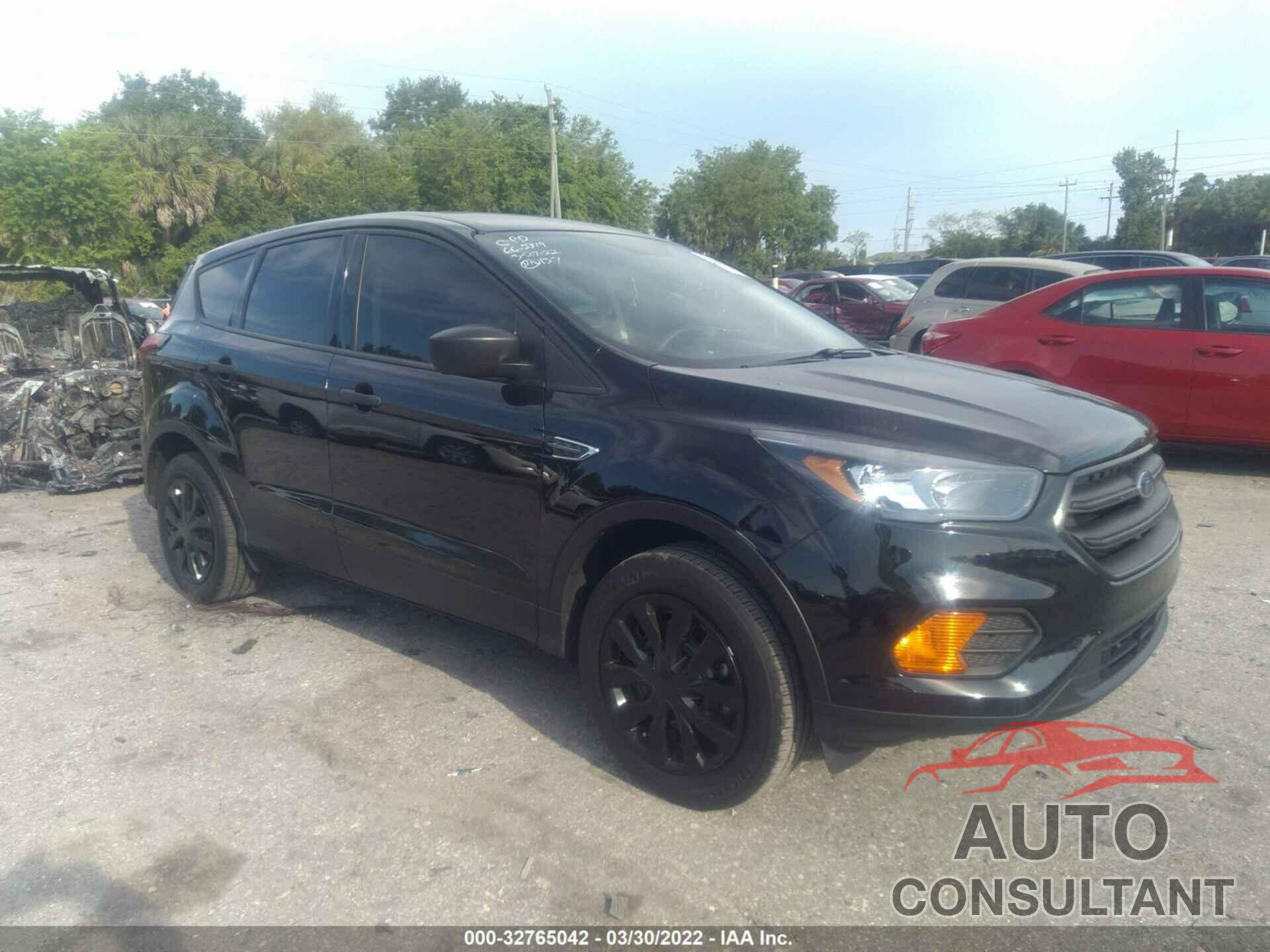 FORD ESCAPE 2019 - 1FMCU0F76KUB47940