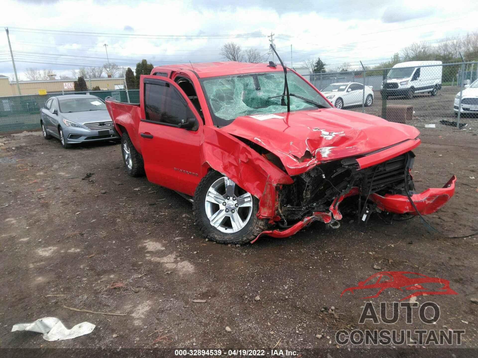 CHEVROLET SILVERADO 1500 2018 - 1GCVKPEC9JZ286648