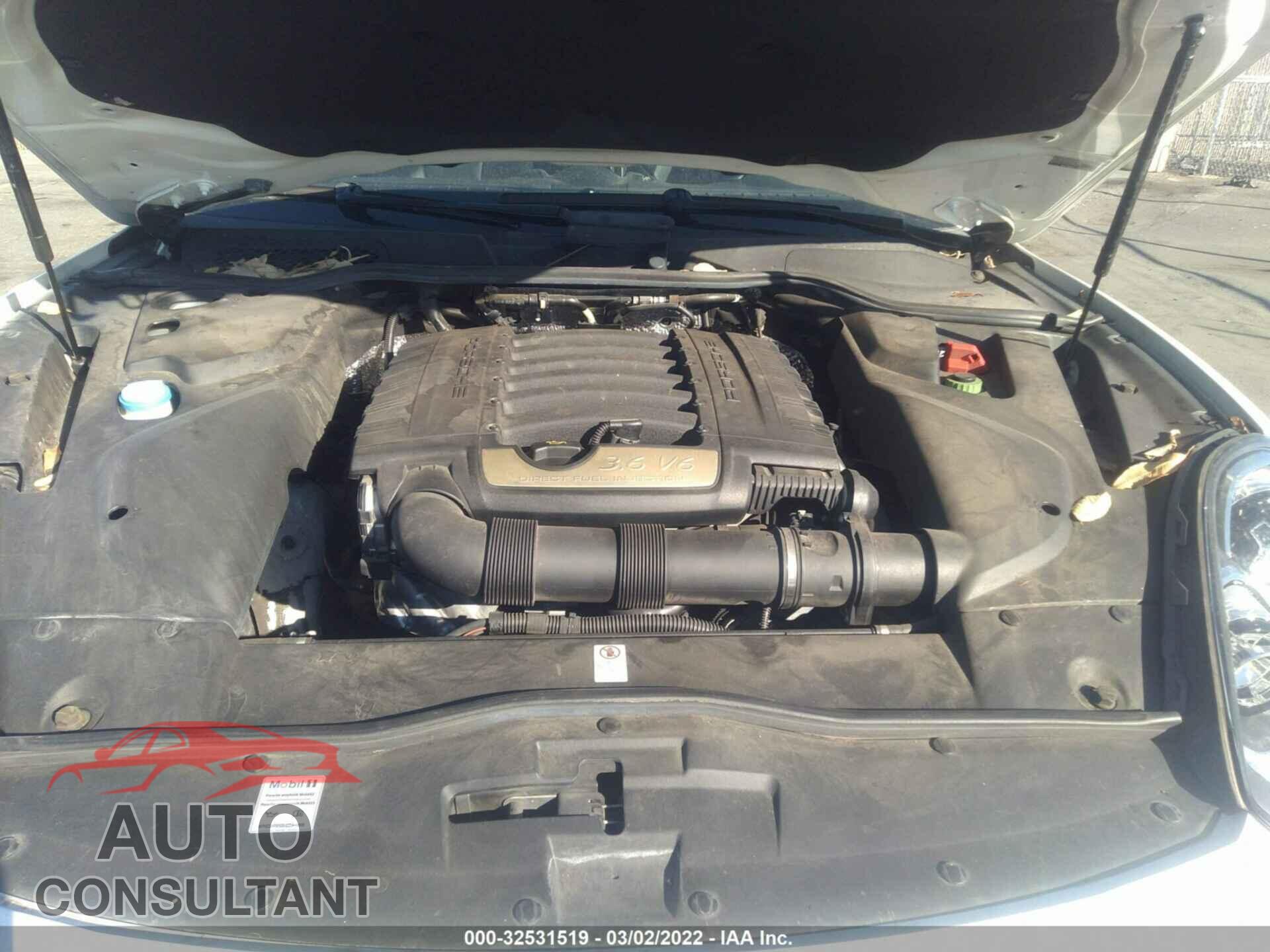 PORSCHE CAYENNE 2017 - WP1AA2A27HKA83583