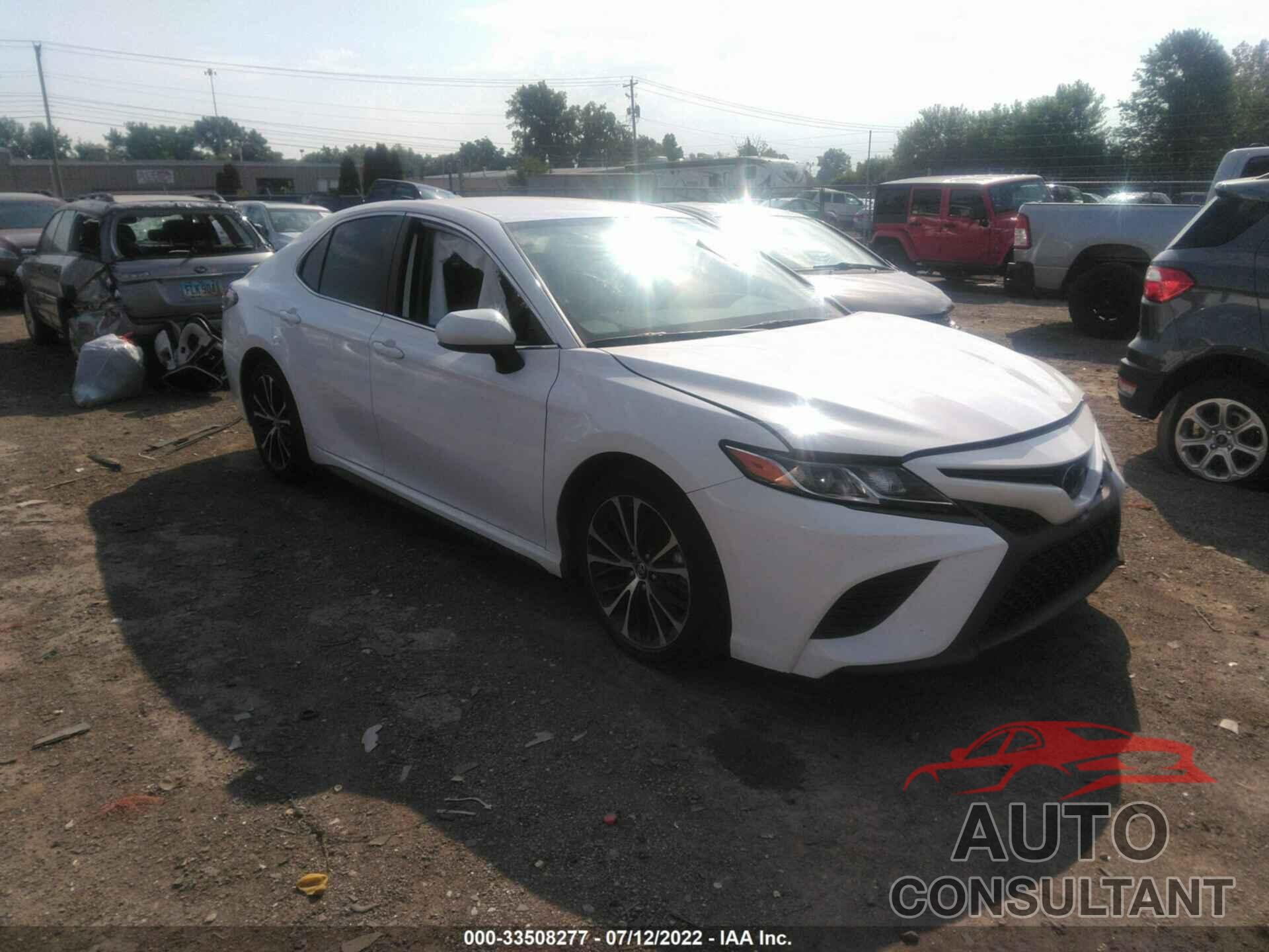 TOYOTA CAMRY 2019 - 4T1B11HK9KU824636