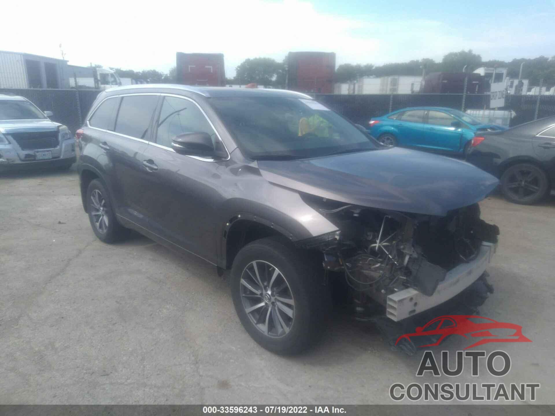 TOYOTA HIGHLANDER 2017 - 5TDJZRFH8HS521326