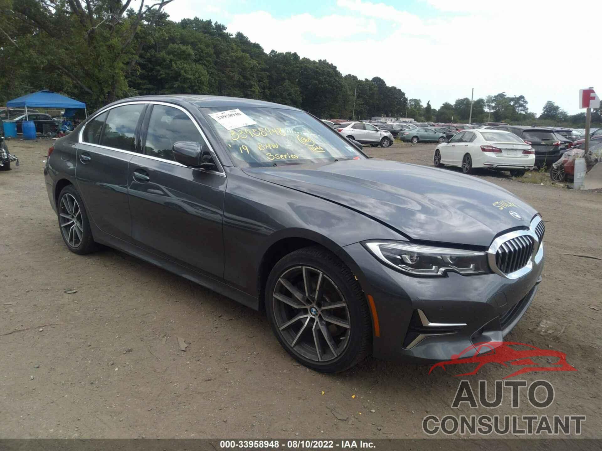 BMW 3 SERIES 2019 - WBA5R7C53KFH12353