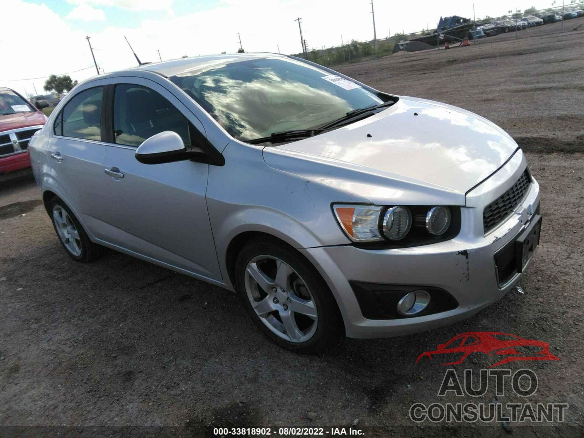 CHEVROLET SONIC 2016 - 1G1JE5SB6G4138185