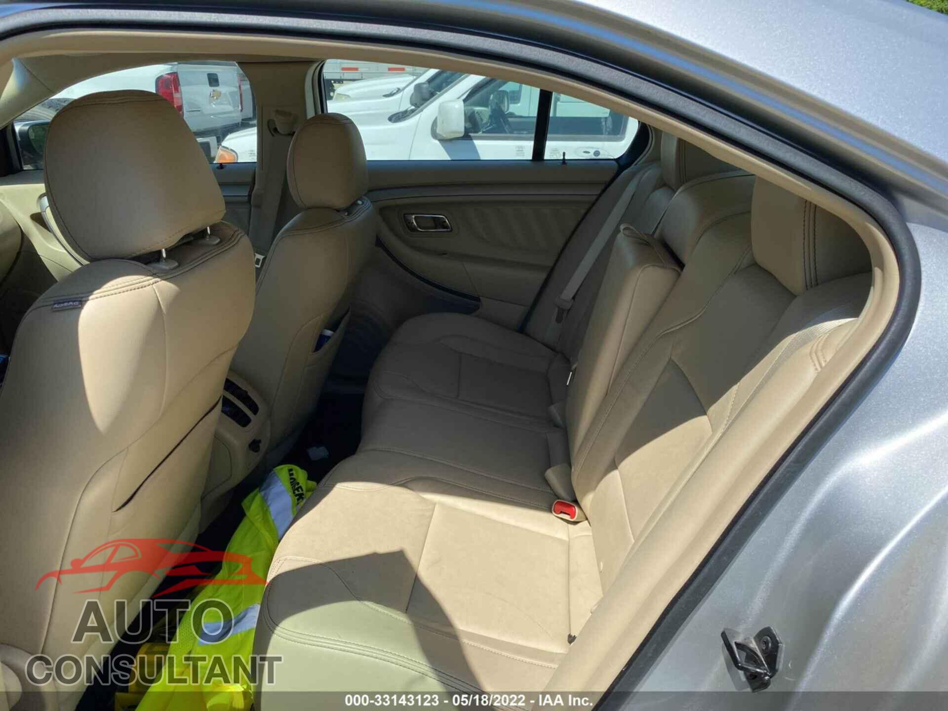 FORD TAURUS 2016 - 1FAHP2E84GG113479