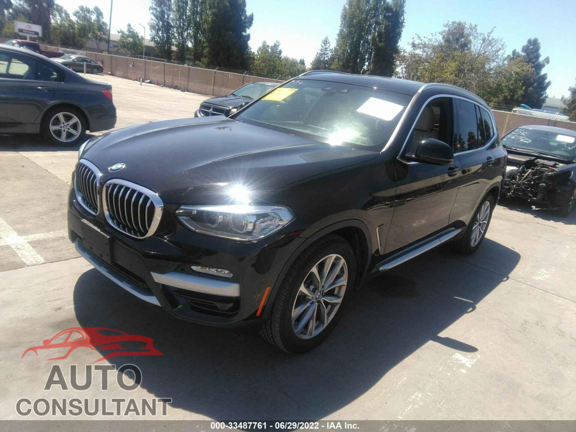 BMW X3 2018 - 5UXTR9C59JLD73828