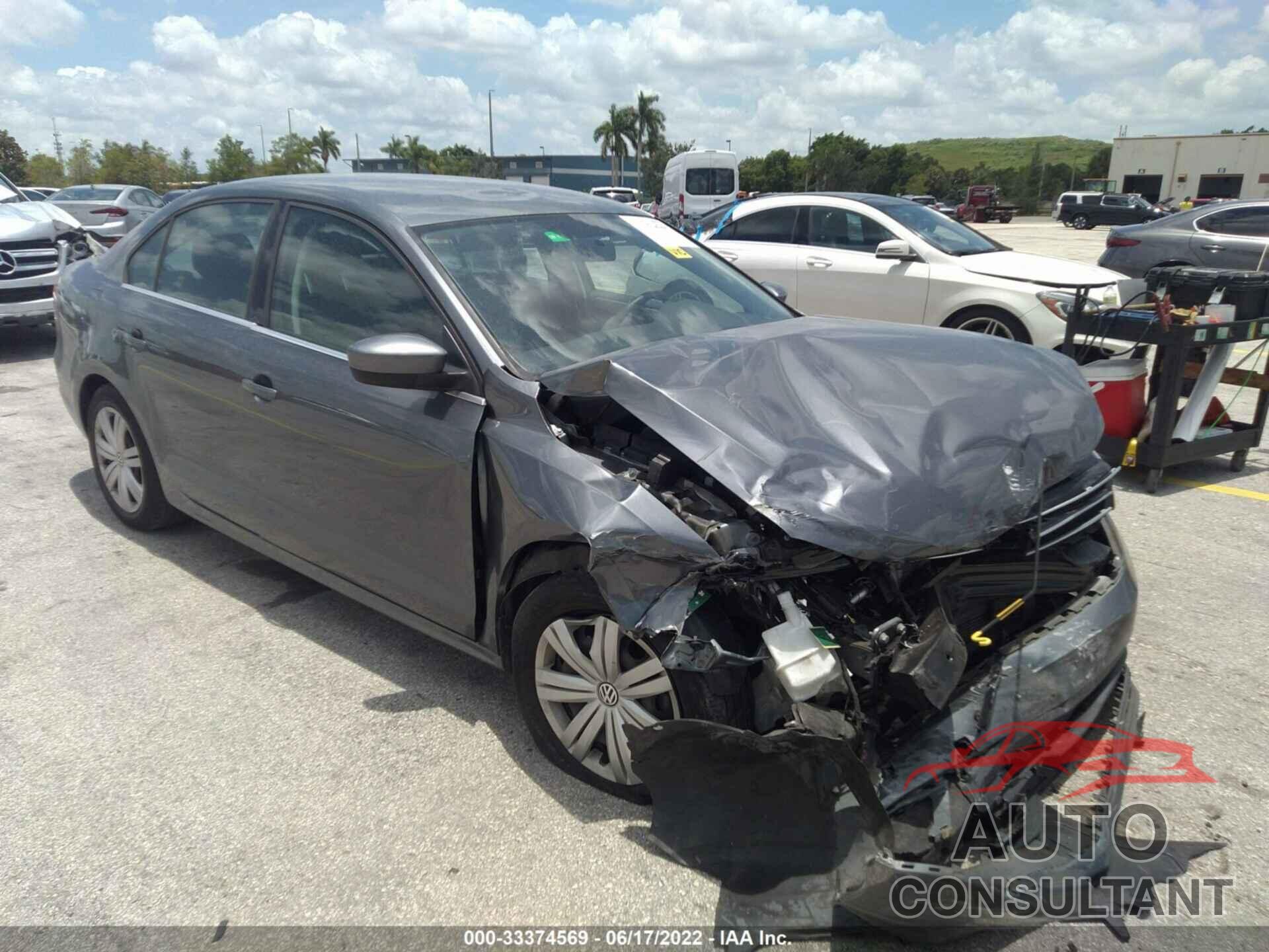 VOLKSWAGEN JETTA 2017 - 3VW2B7AJ3HM251619