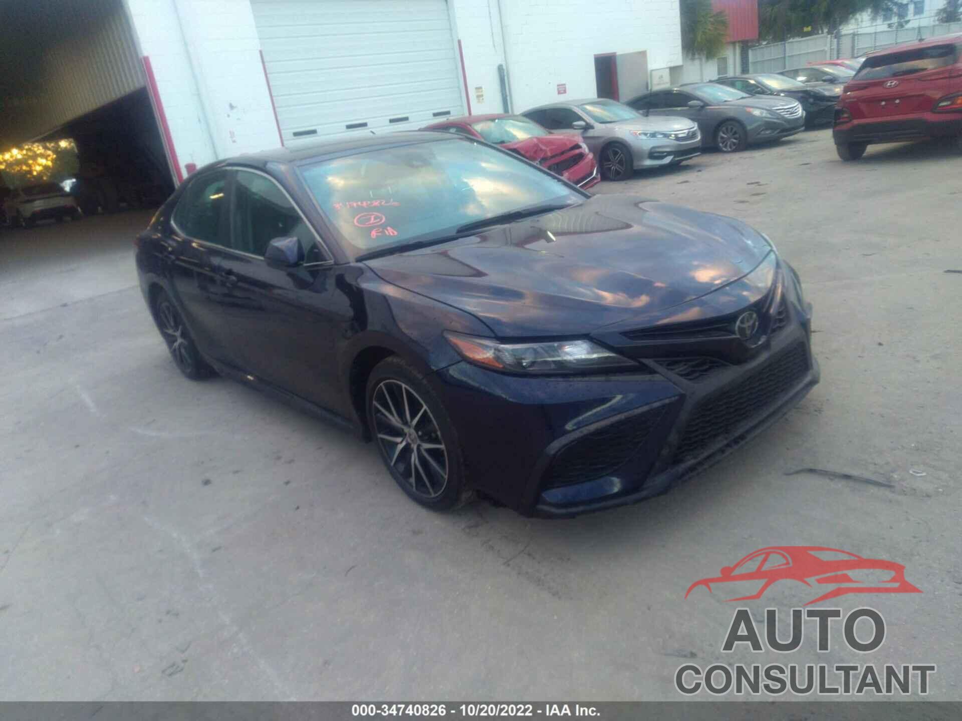 TOYOTA CAMRY 2021 - 4T1G11AK6MU598817