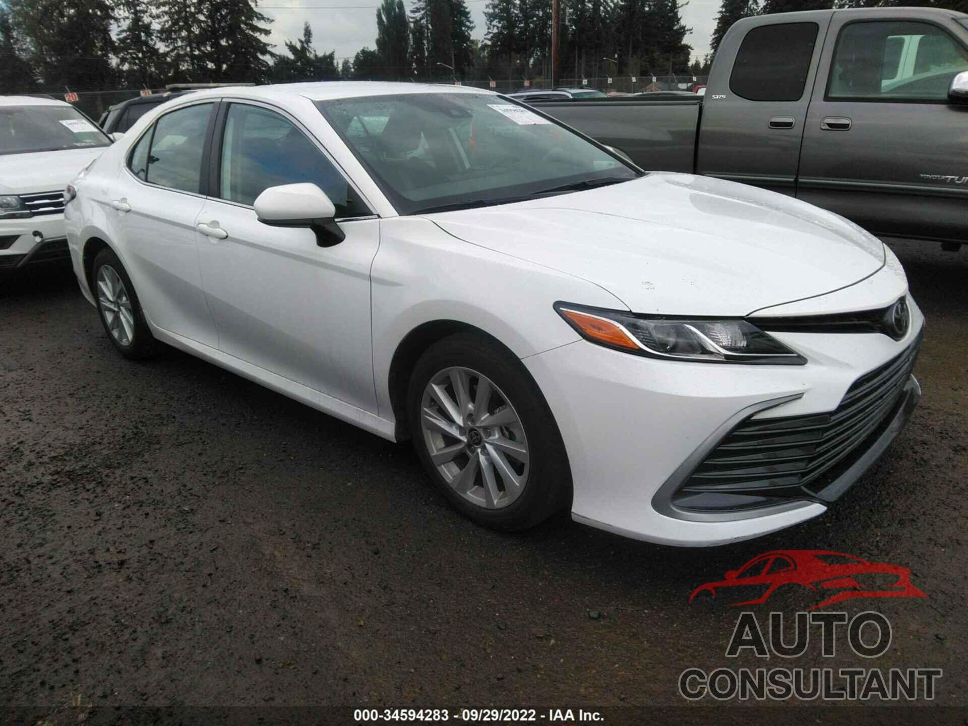 TOYOTA CAMRY 2021 - 4T1C11AK8MU465474