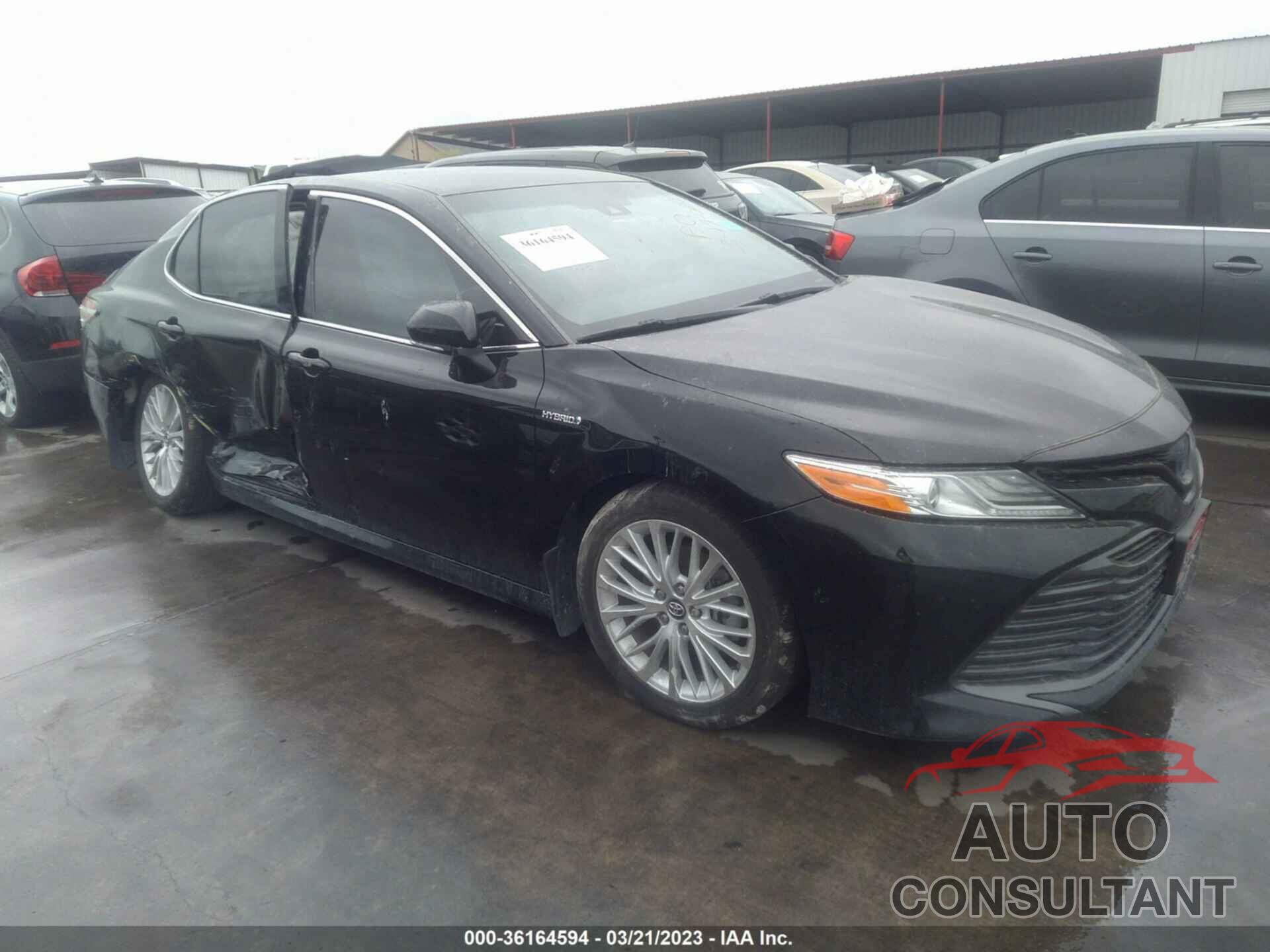 TOYOTA CAMRY 2018 - 4T1B21HKXJU005193