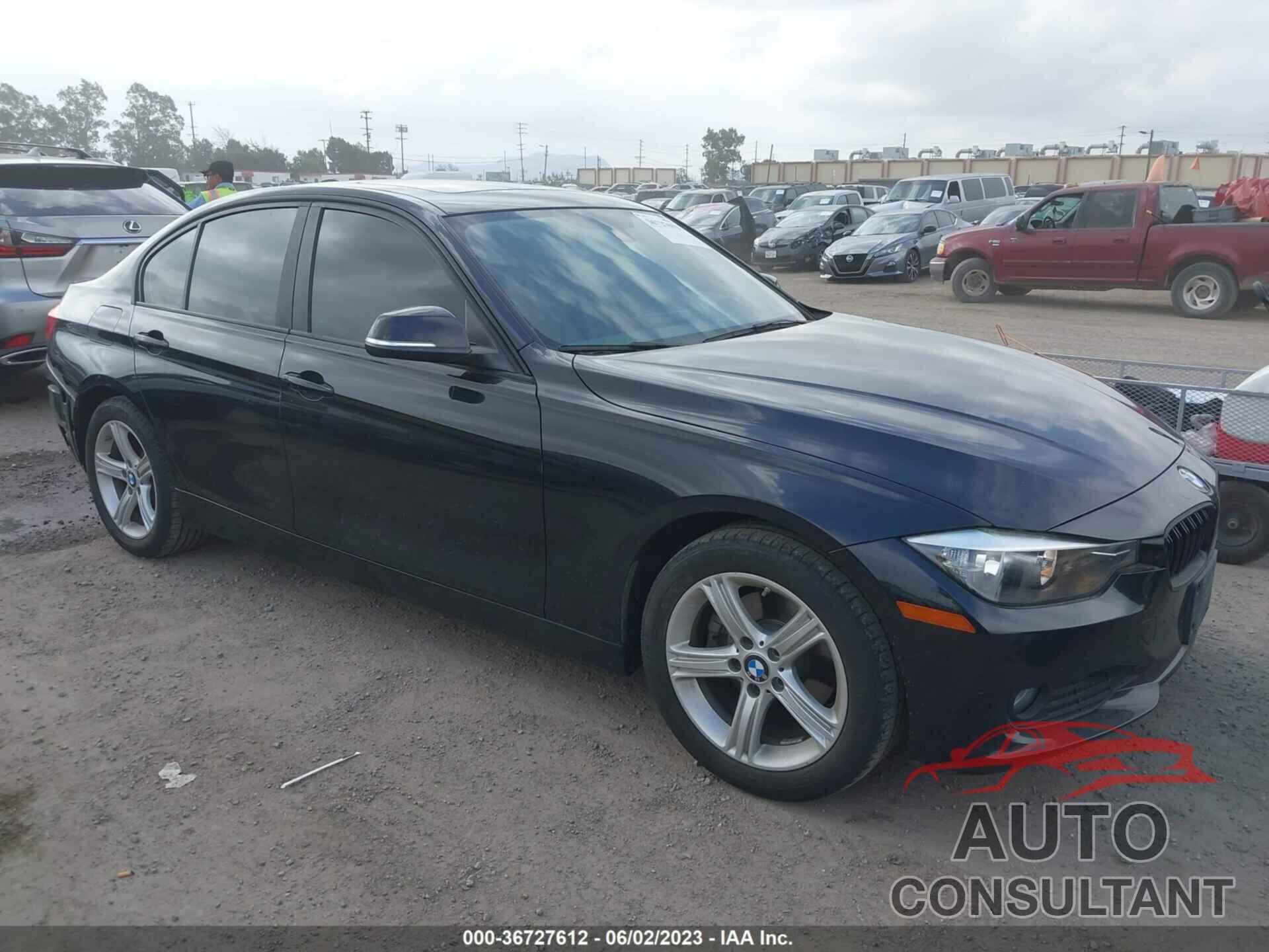BMW 3 SERIES 2015 - WBA3B1C50FK141665
