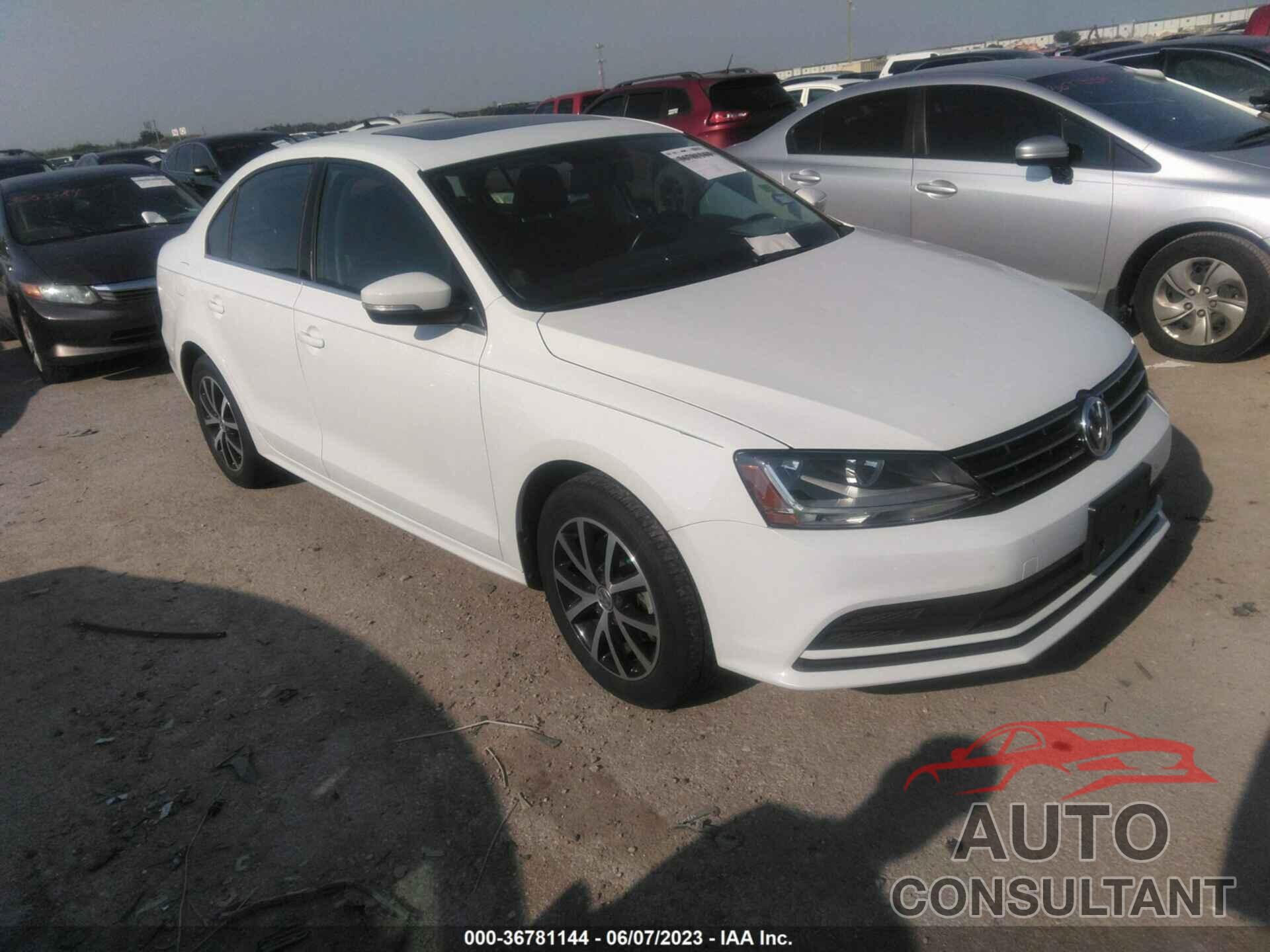 VOLKSWAGEN JETTA 2018 - 3VWDB7AJ0JM262205