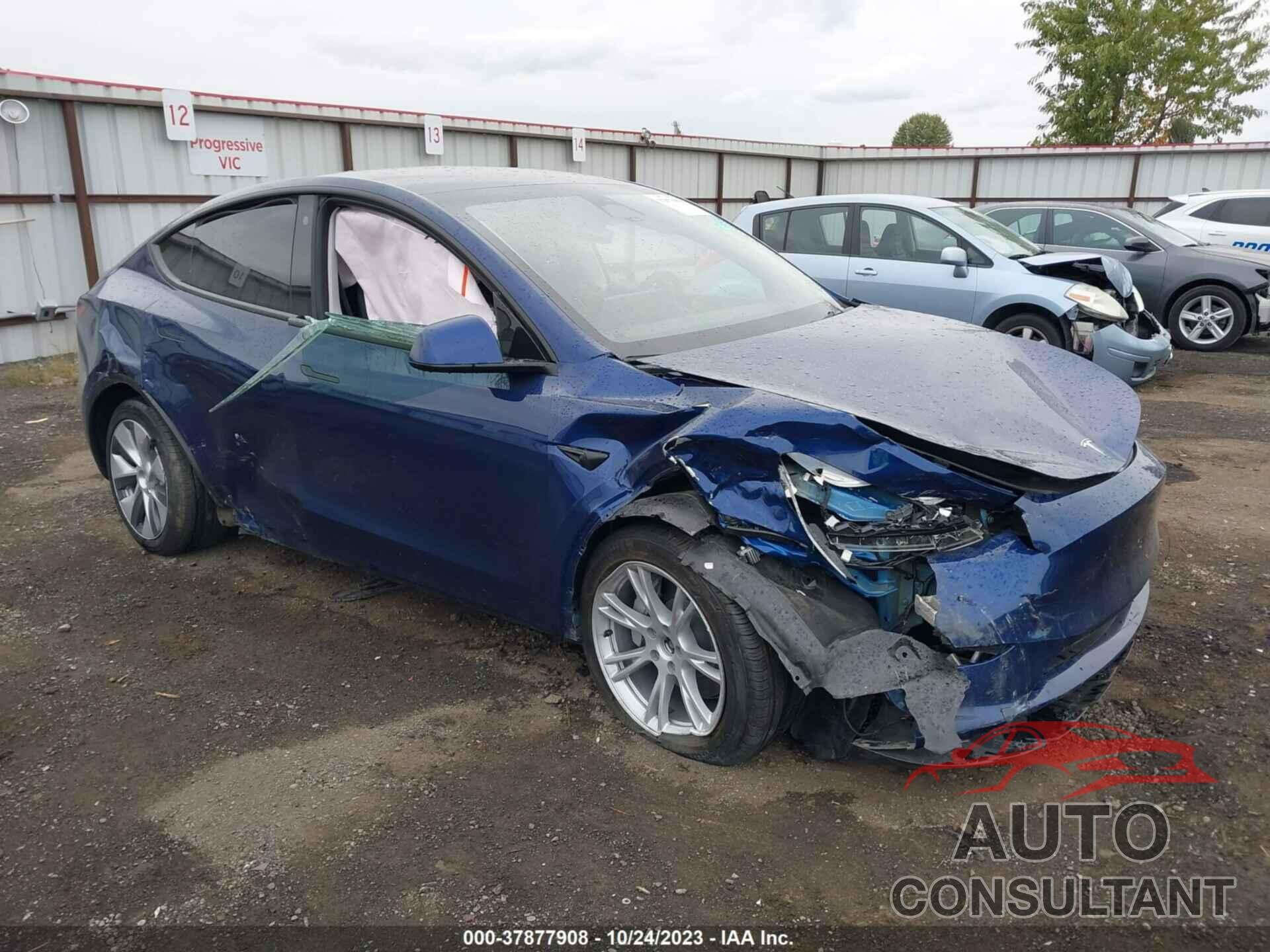 TESLA MODEL Y 2023 - 7SAYGAEEXPF739254