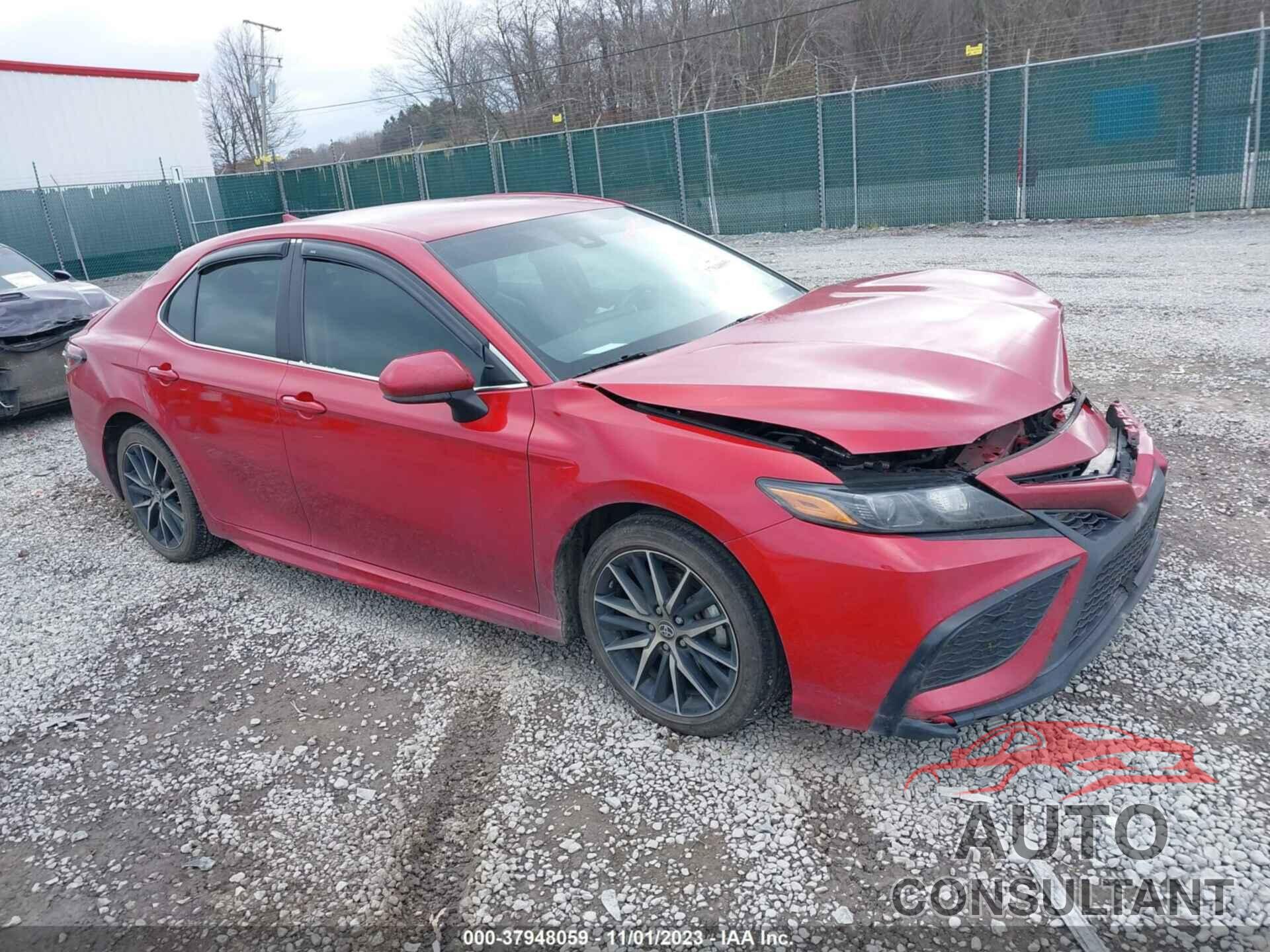 TOYOTA CAMRY 2021 - 4T1G11AK1MU486524