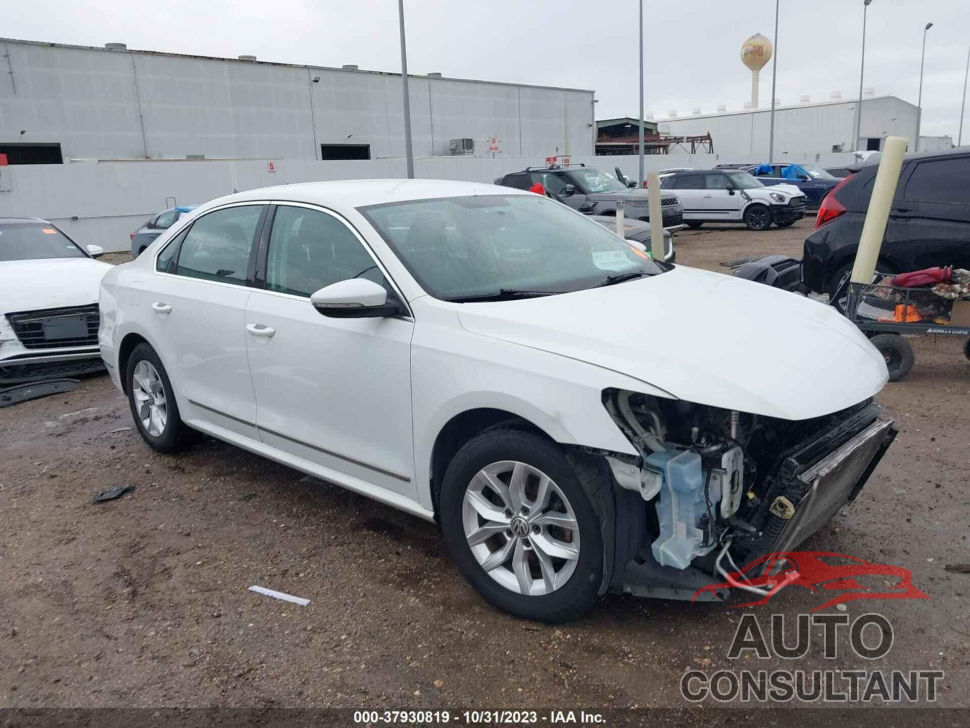 VOLKSWAGEN PASSAT 2017 - 1VWAT7A38HC019402