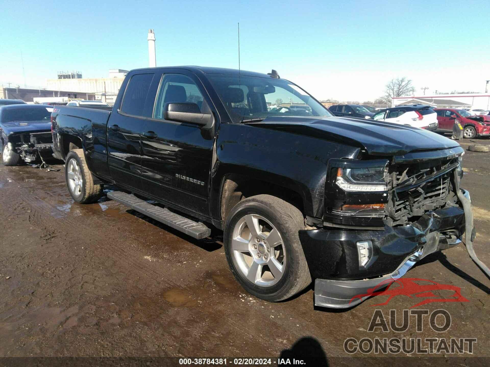 CHEVROLET SILVERADO 1500 2018 - 1GCVKREC1JZ211504