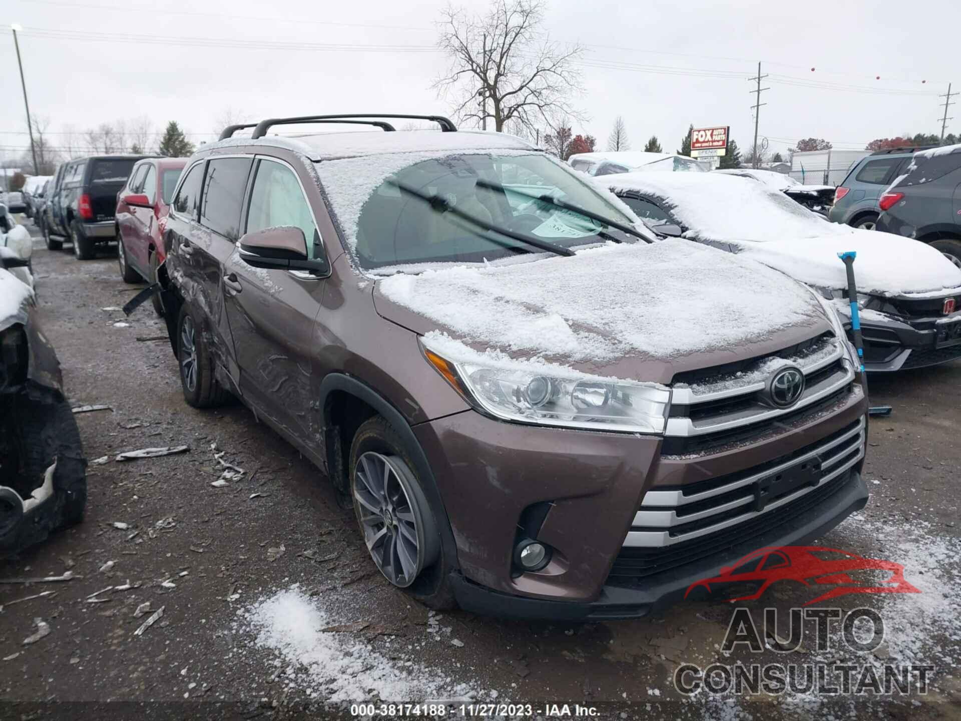 TOYOTA HIGHLANDER 2017 - 5TDJZRFH7HS418494