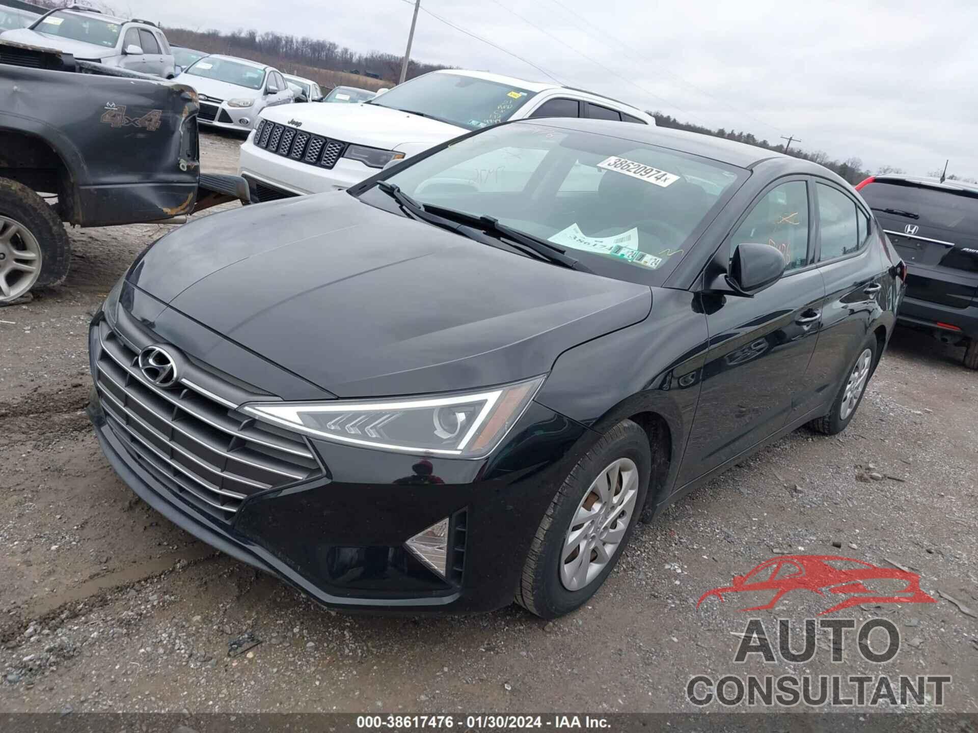 HYUNDAI ELANTRA 2019 - 5NPD74LF0KH412459