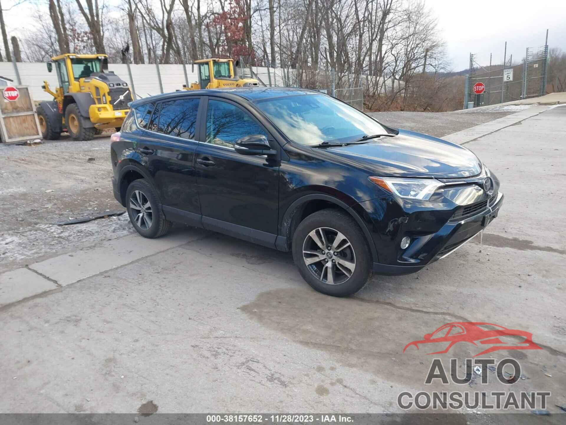 TOYOTA RAV4 2018 - 2T3RFREV2JW808555