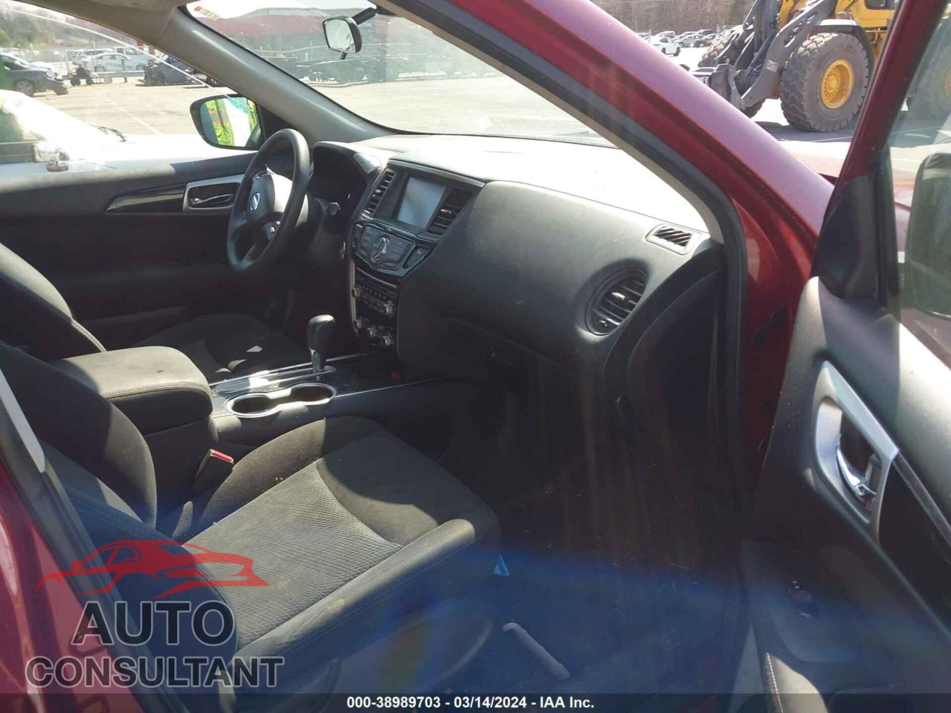NISSAN PATHFINDER 2017 - 5N1DR2MN6HC654483