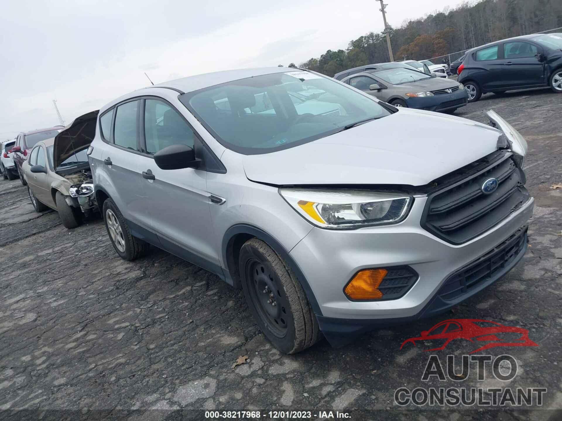 FORD ESCAPE 2017 - 1FMCU0F73HUB65112