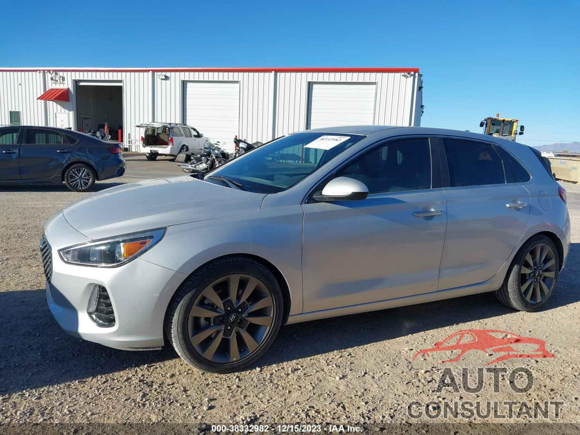 HYUNDAI ELANTRA GT 2018 - KMHH55LC4JU078178