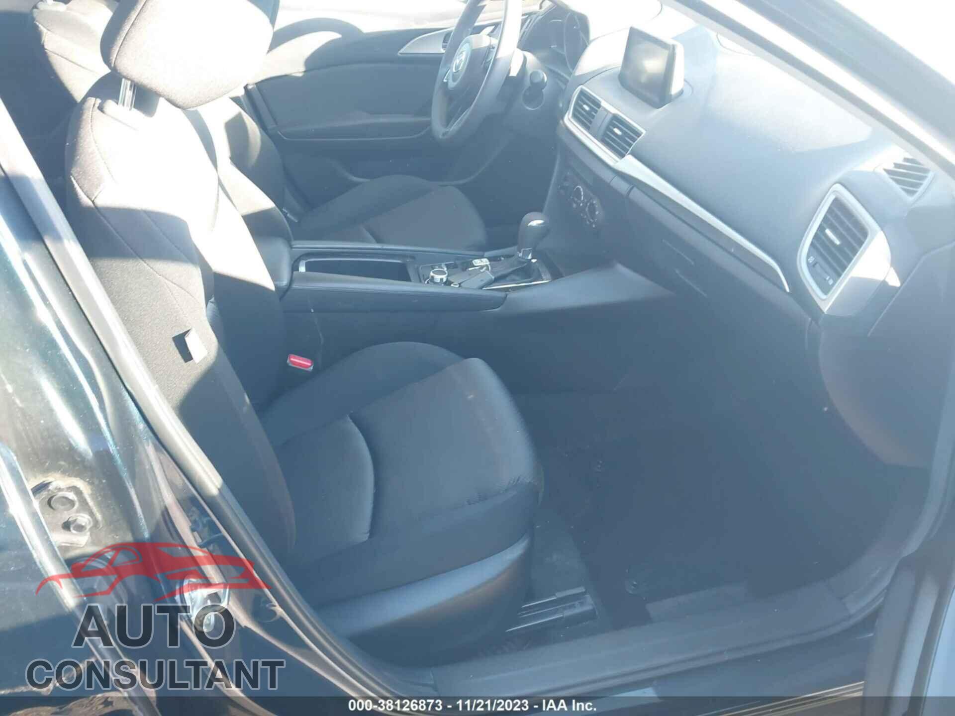 MAZDA MAZDA3 2017 - 3MZBN1U73HM123711