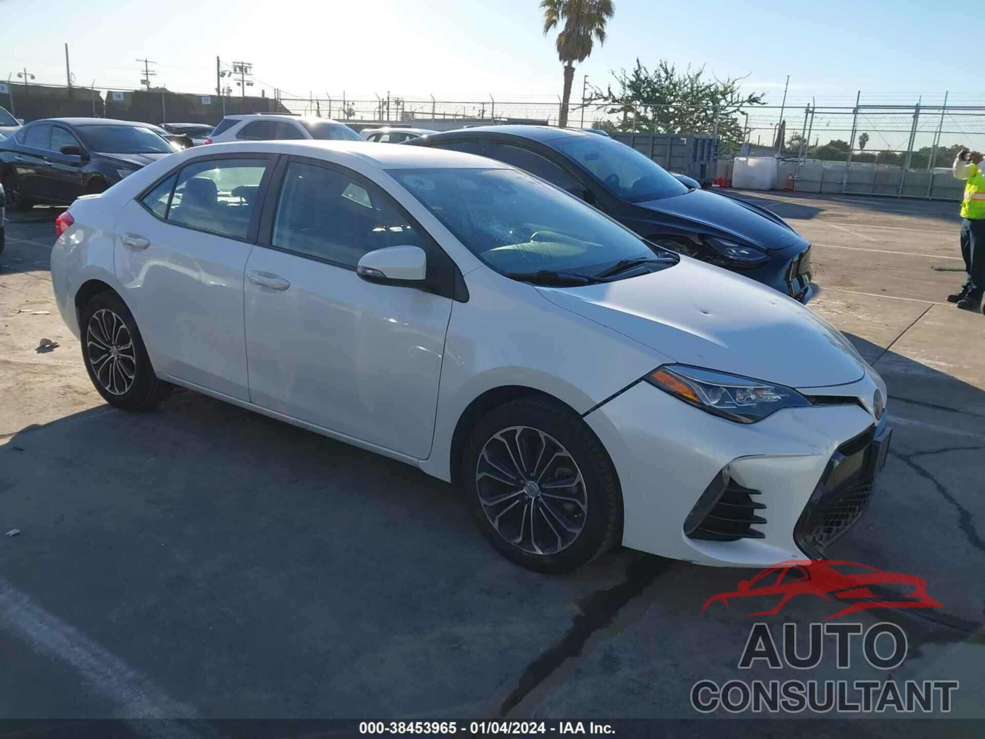 TOYOTA COROLLA 2017 - 5YFBURHE1HP709006