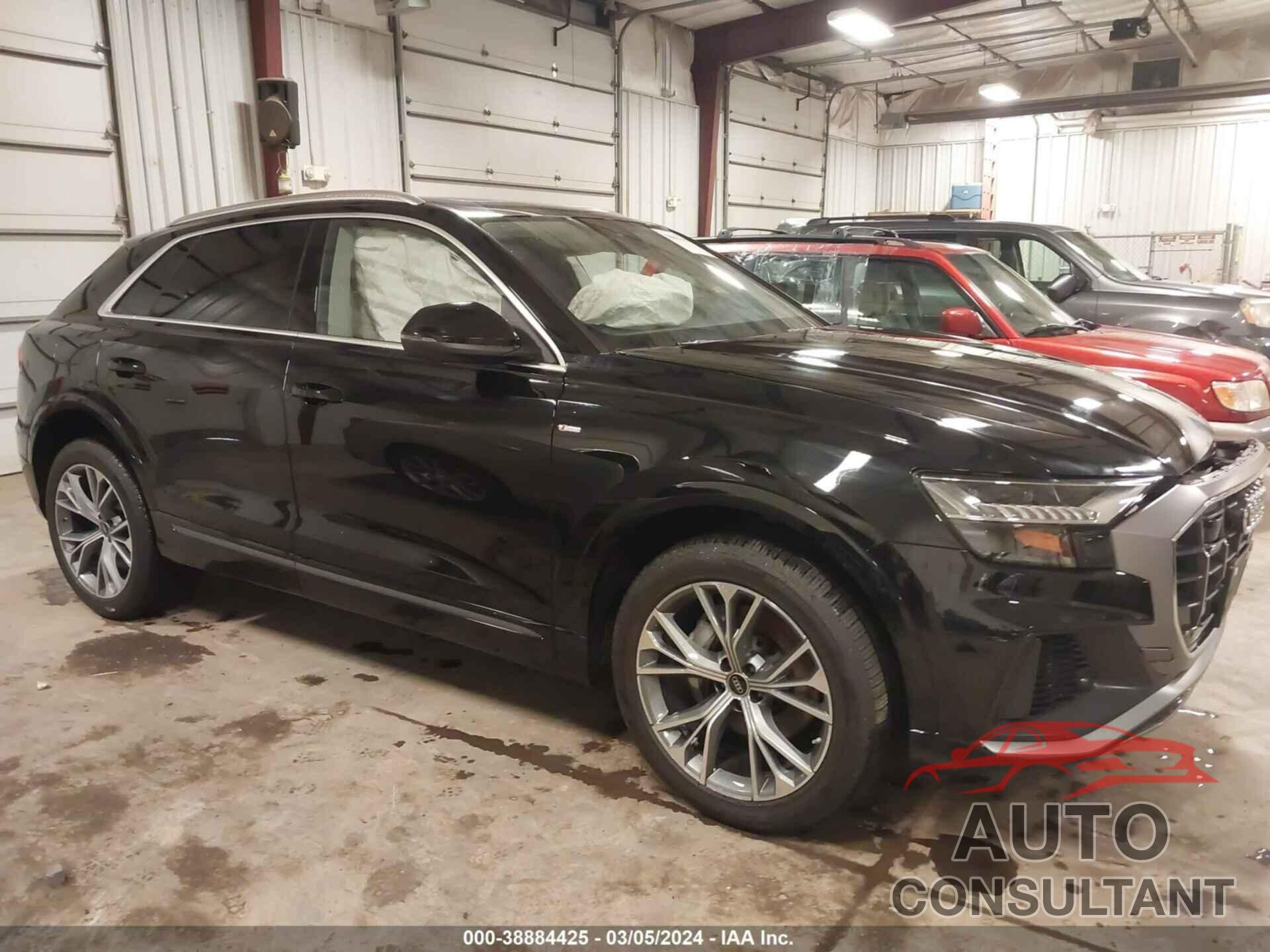 AUDI Q8 2023 - WA1EVBF10PD008521