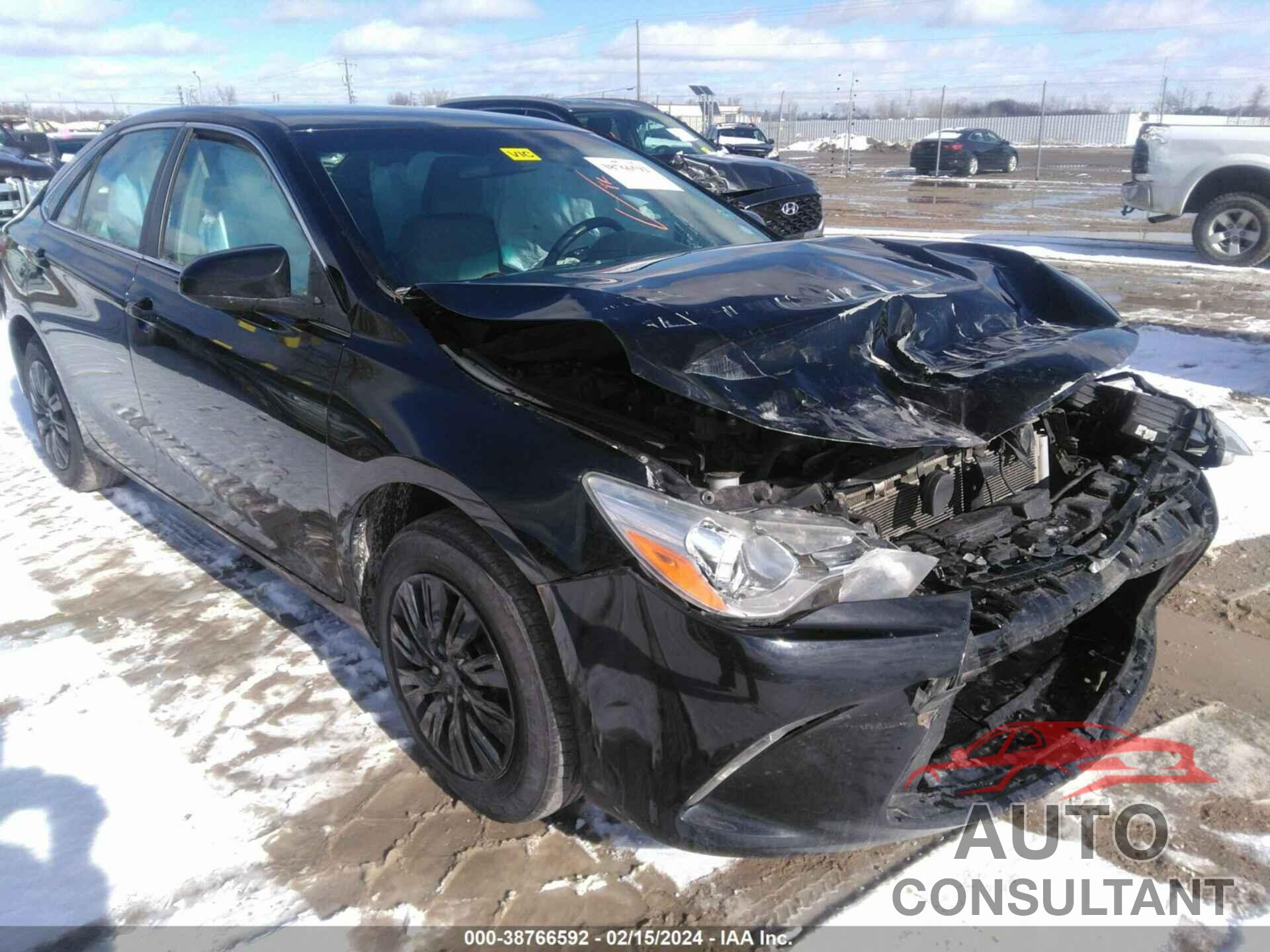 TOYOTA CAMRY 2016 - 4T4BF1FKXGR518014