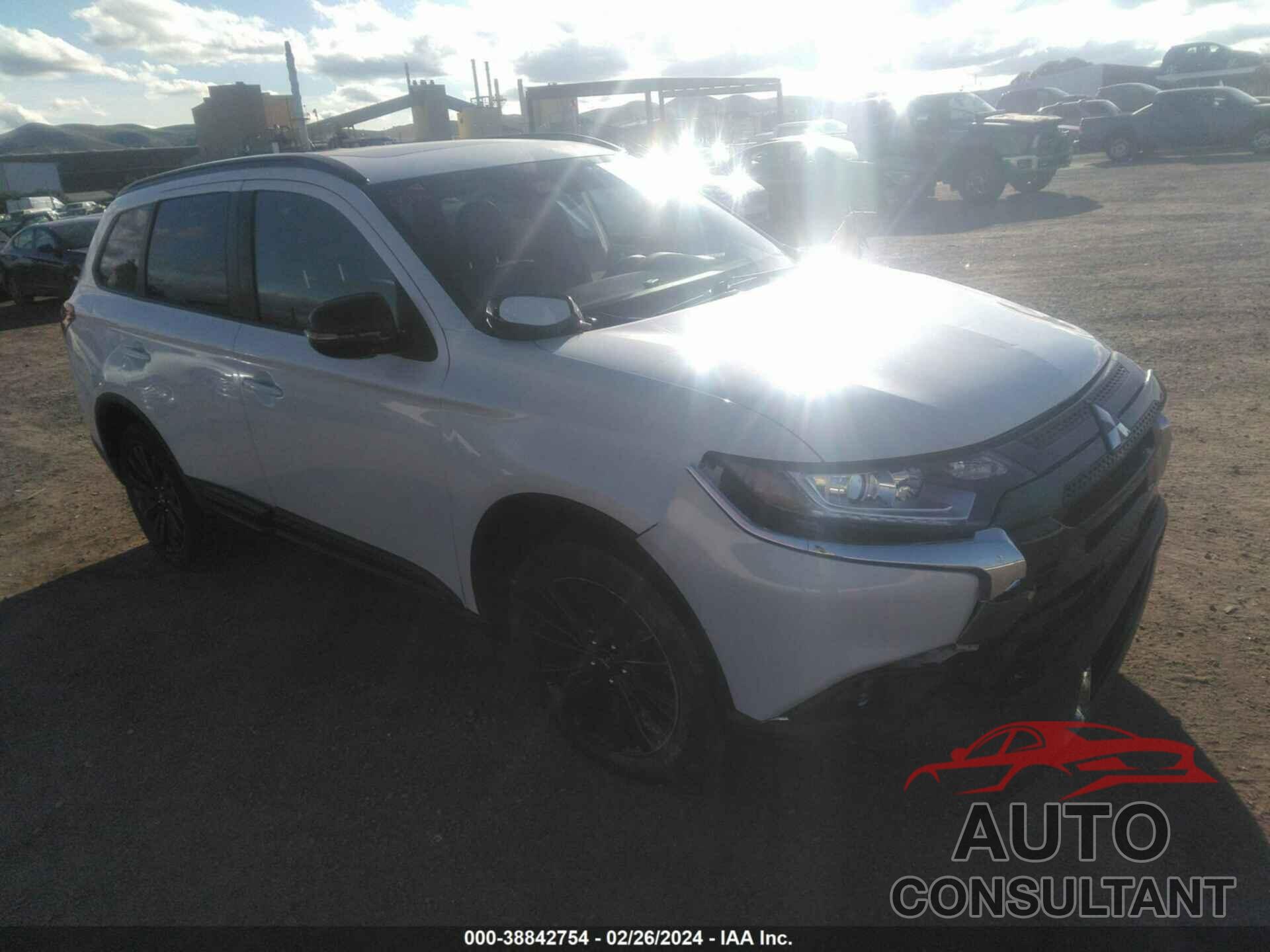 MITSUBISHI OUTLANDER 2020 - JA4AZ3A32LZ035394
