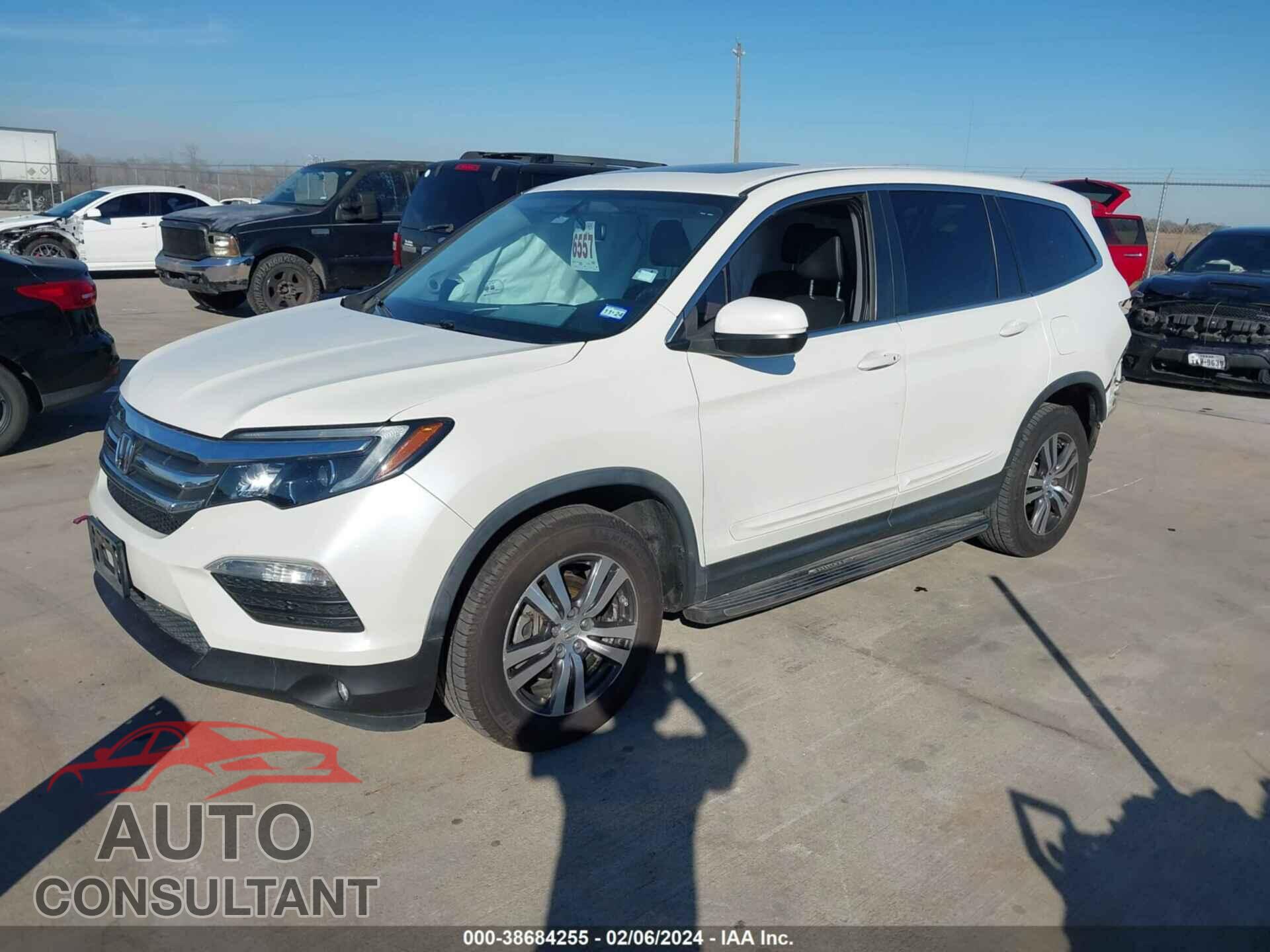 HONDA PILOT 2018 - 5FNYF6H52JB009256
