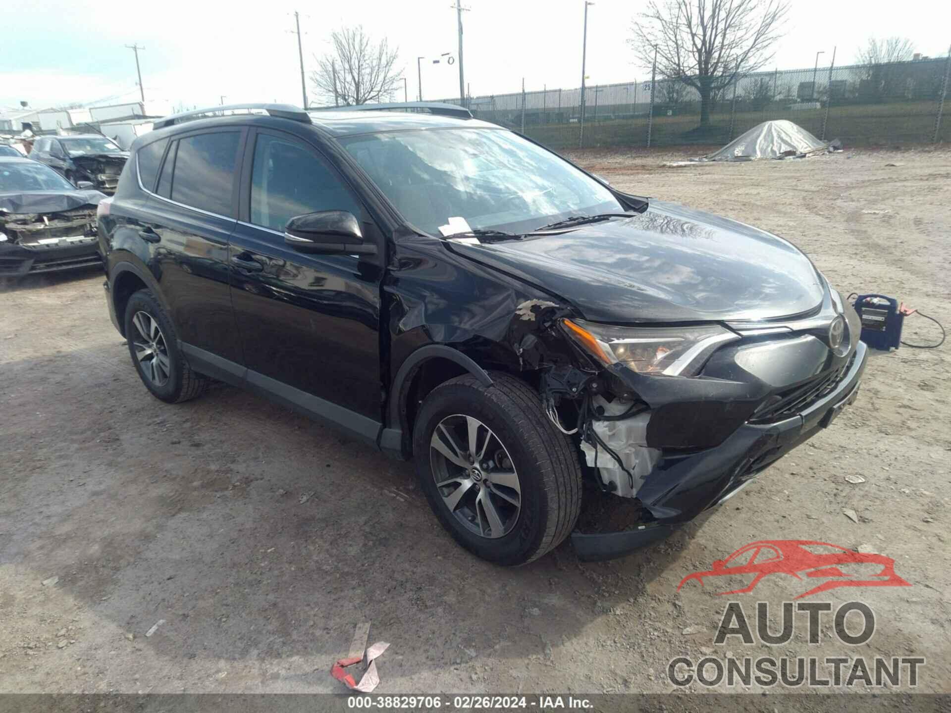 TOYOTA RAV4 2018 - 2T3RFREV3JW735955