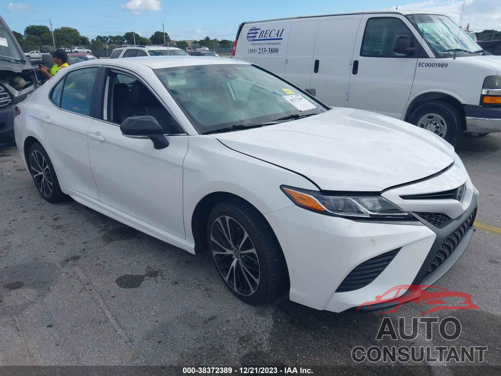 TOYOTA CAMRY 2020 - 4T1G11AK3LU388383