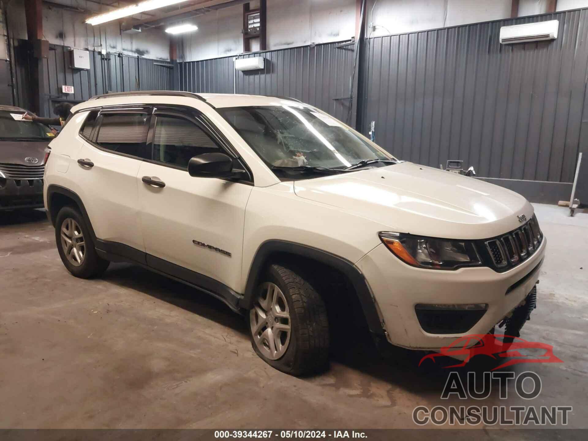 JEEP COMPASS 2017 - 3C4NJDAB7HT642384