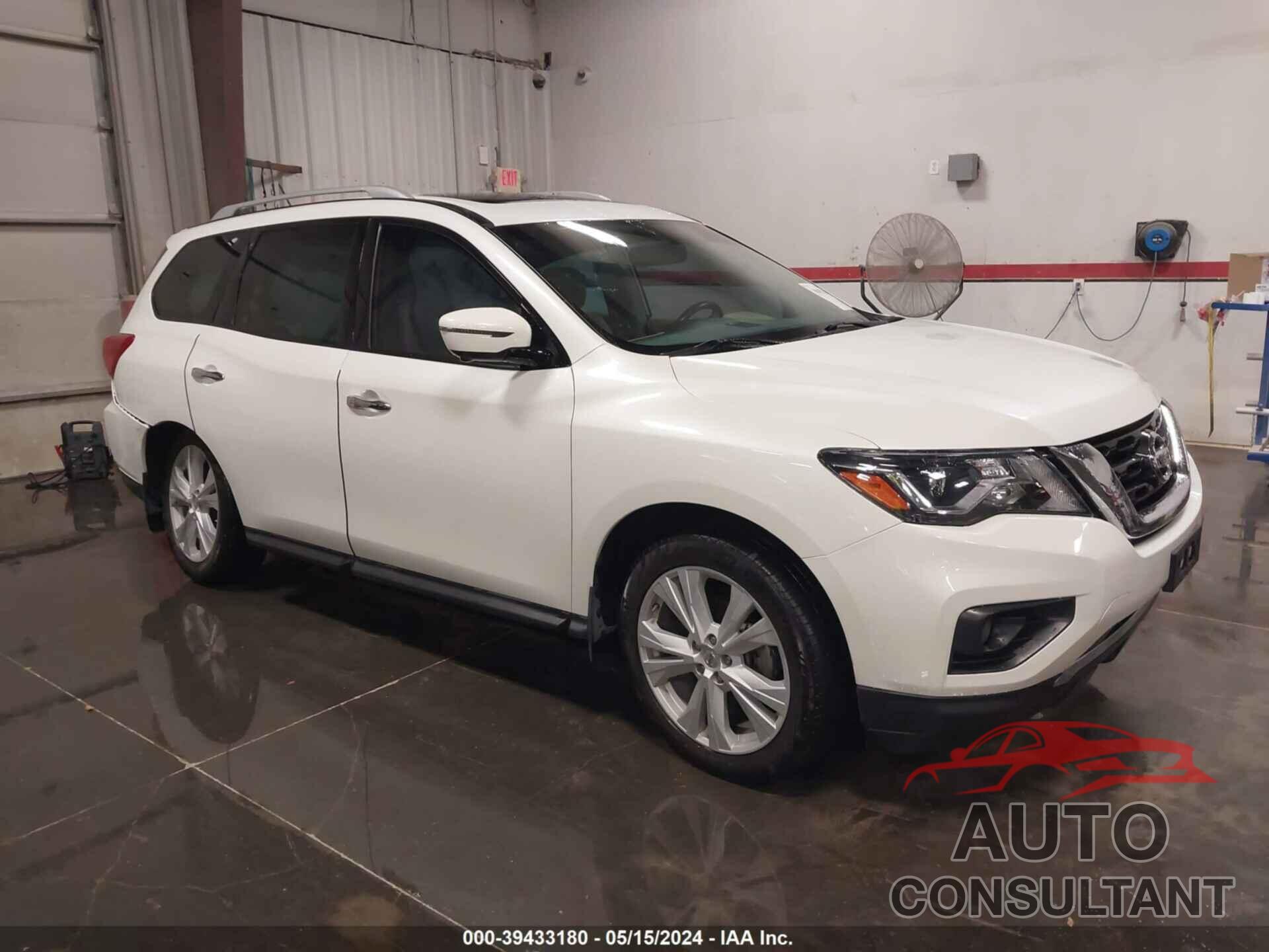 NISSAN PATHFINDER 2018 - 5N1DR2MMXJC604683