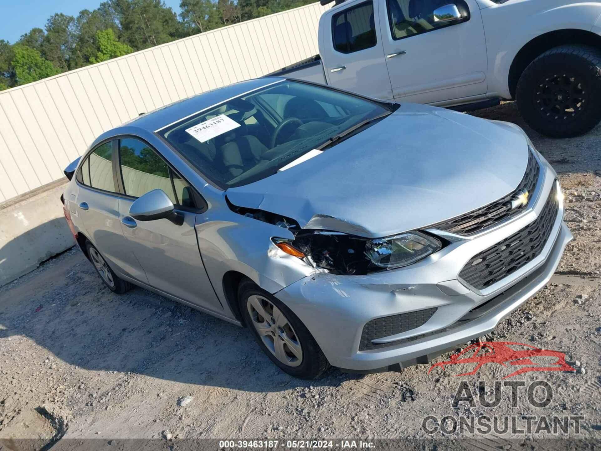 CHEVROLET CRUZE 2018 - 1G1BC5SM6J7125048